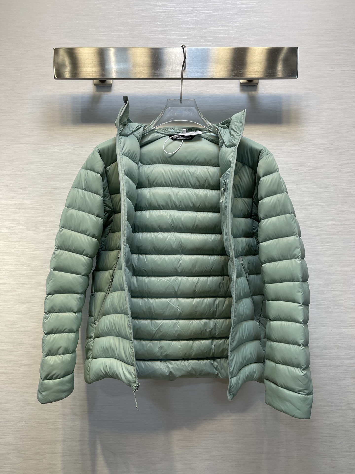 Cheap ARC TERYX Jackets for Men in 231379, $165 USD- [IB231379] - Replica ARC TERYX Jackets for Men