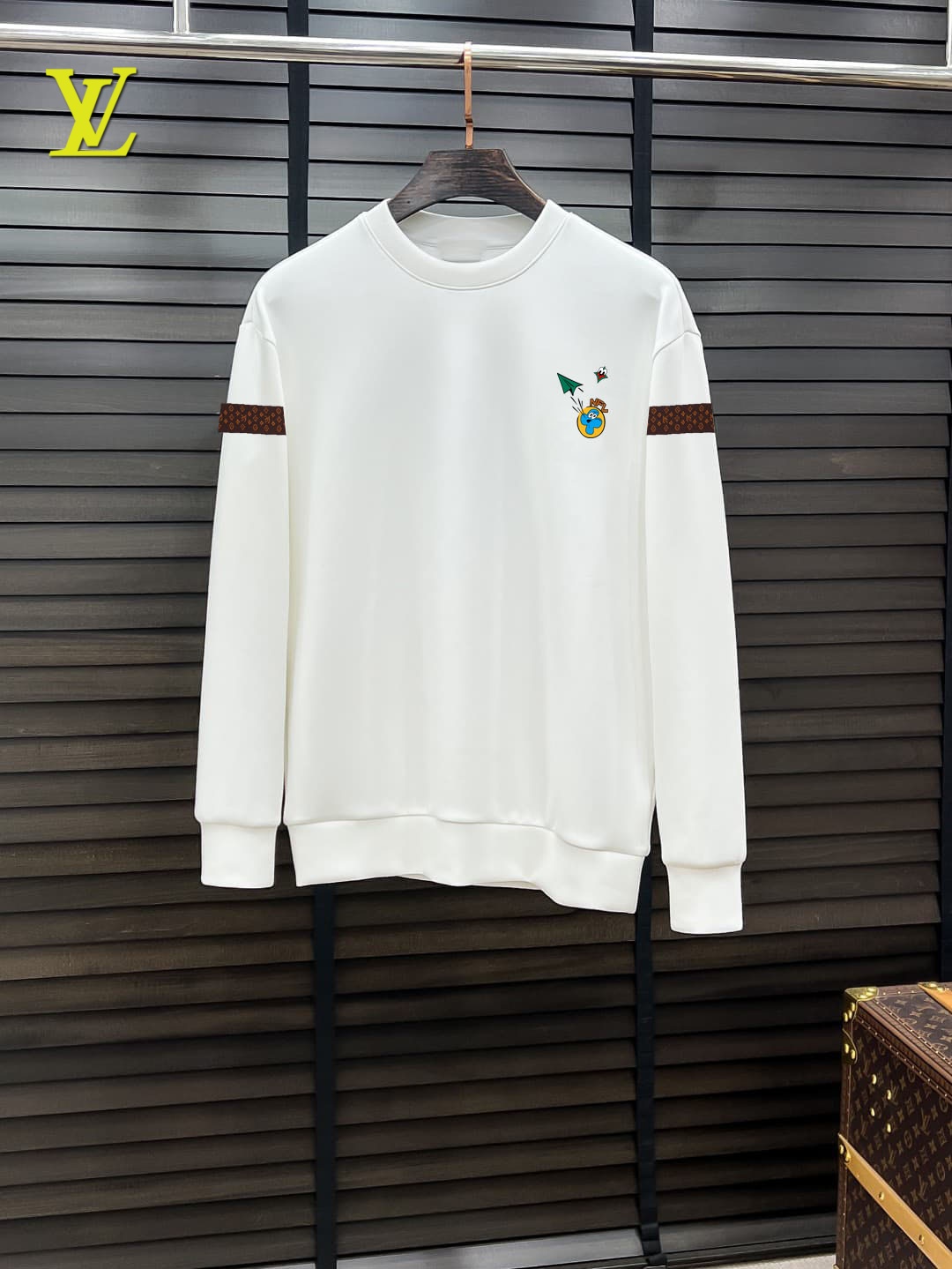 Cheap Louis Vuitton Hoodies for Men in 231528, $40 USD- [IB231528] - Replica Louis Vuitton Hoodies for Men
