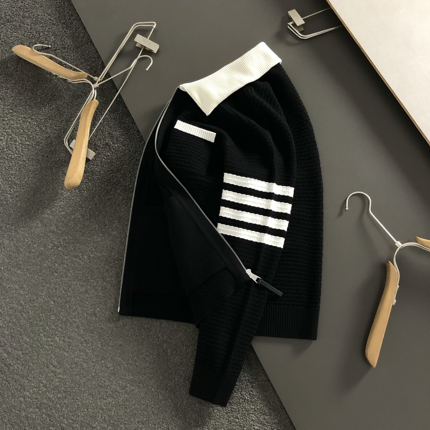 Cheap Thom Browne Jackets for Men in 232035, $80 USD- [IB232035] - Replica Thom Browne Jackets for Men