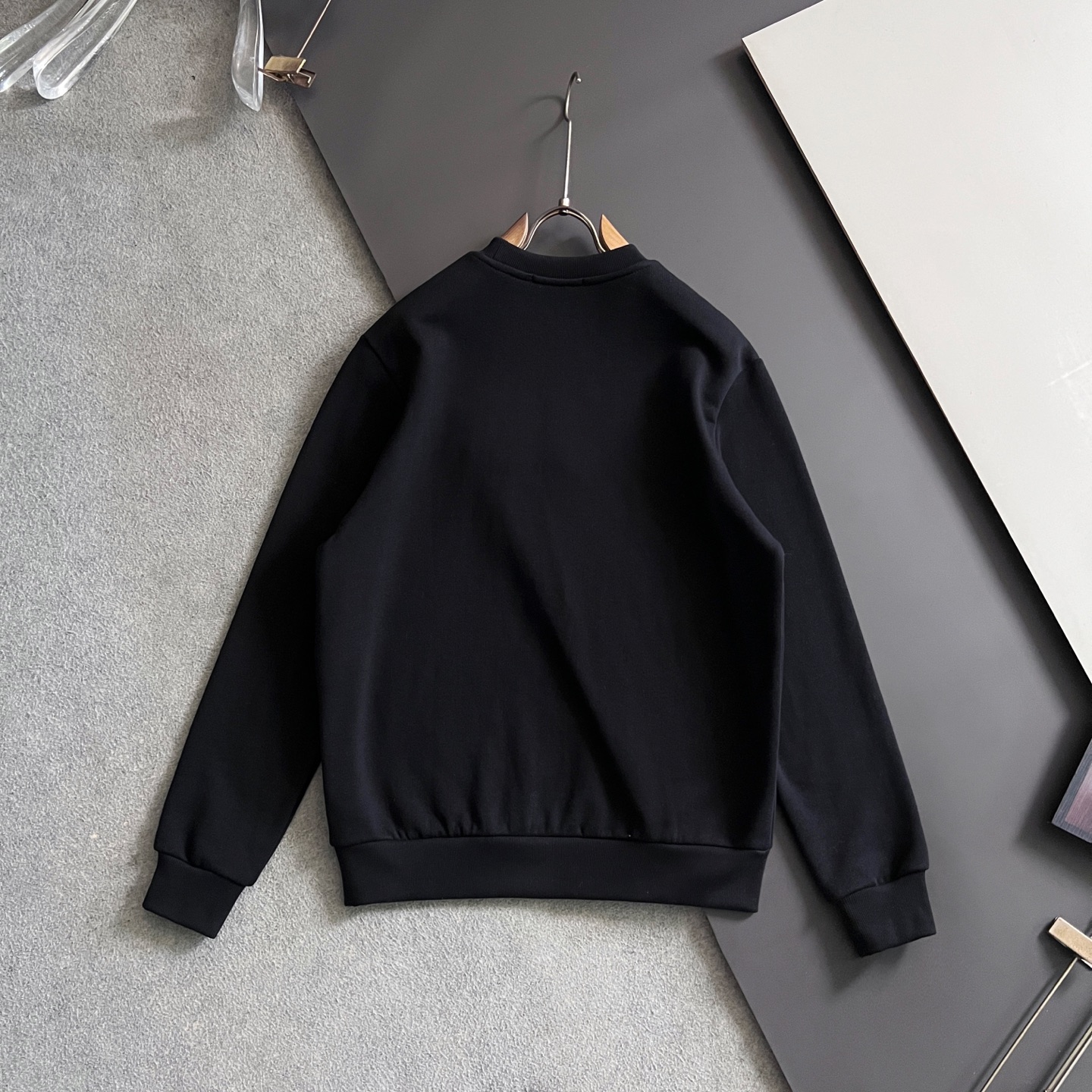 Cheap Louis Vuitton Hoodies for Men in 232037, $60 USD- [IB232037] - Replica Louis Vuitton Hoodies for Men