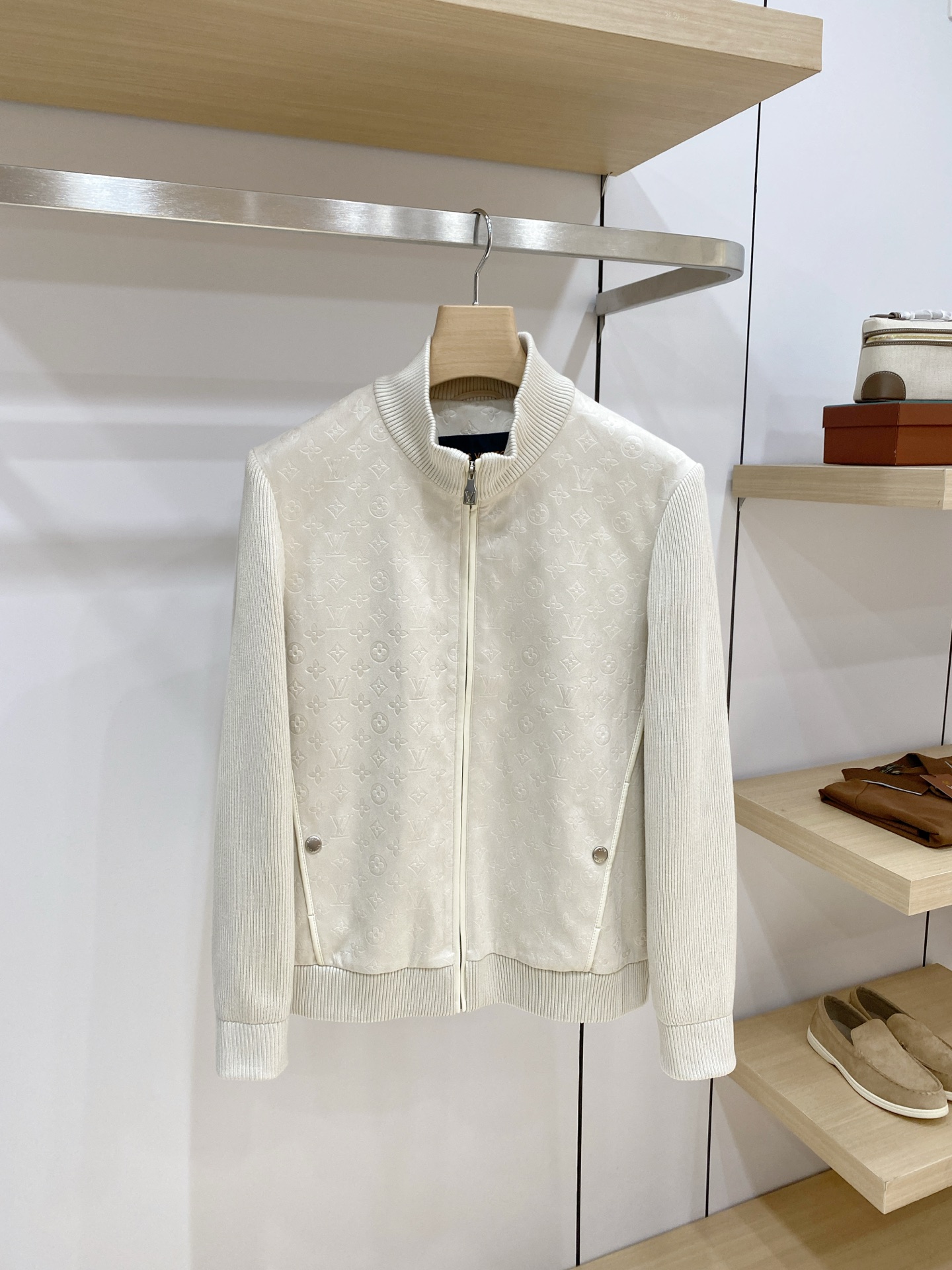 Cheap Louis Vuitton Thick Jackets For Men in 232075, $115 USD- [IB232075] - Replica Louis Vuitton Thick Jackets For Men