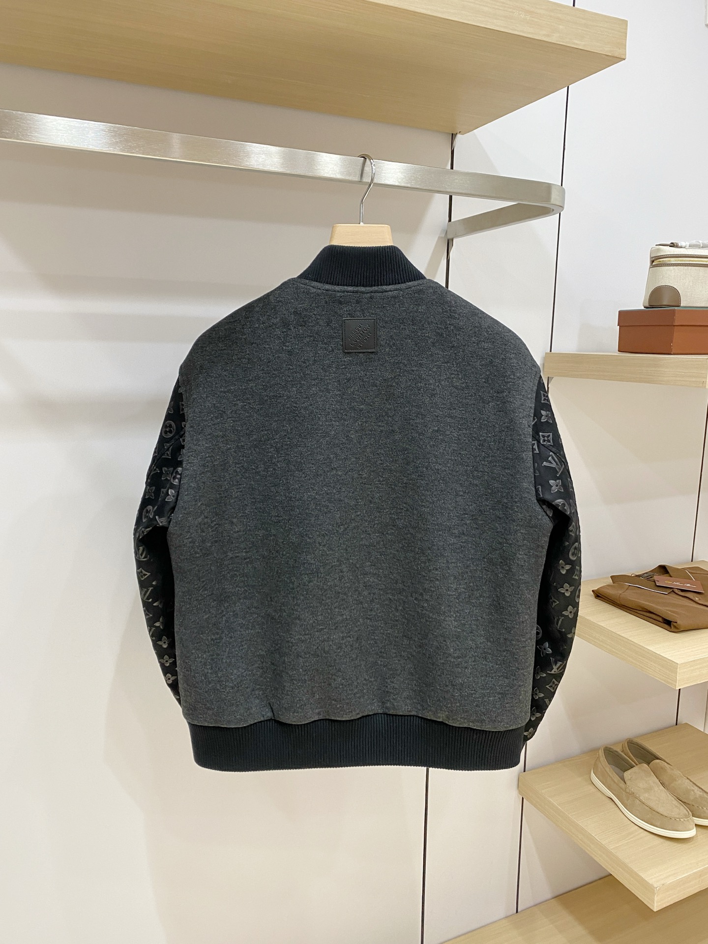 Cheap Louis Vuitton Thick Jackets For Men in 232078, $115 USD- [IB232078] - Replica Louis Vuitton Thick Jackets For Men