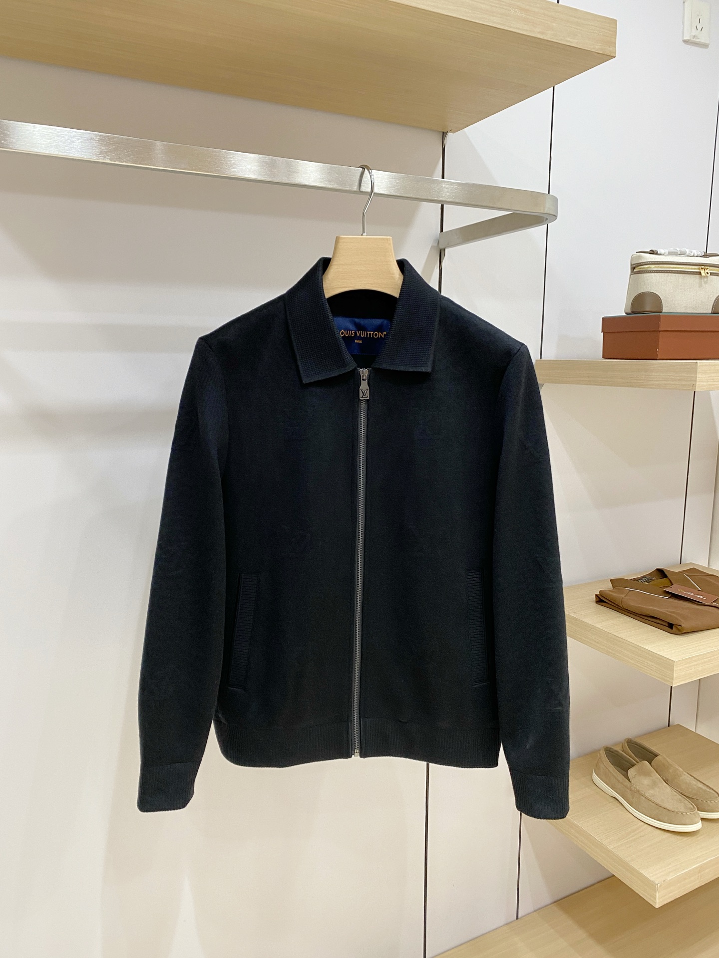 Cheap Louis Vuitton Thick Jackets For Men in 232080, $110 USD- [IB232080] - Replica Louis Vuitton Thick Jackets For Men