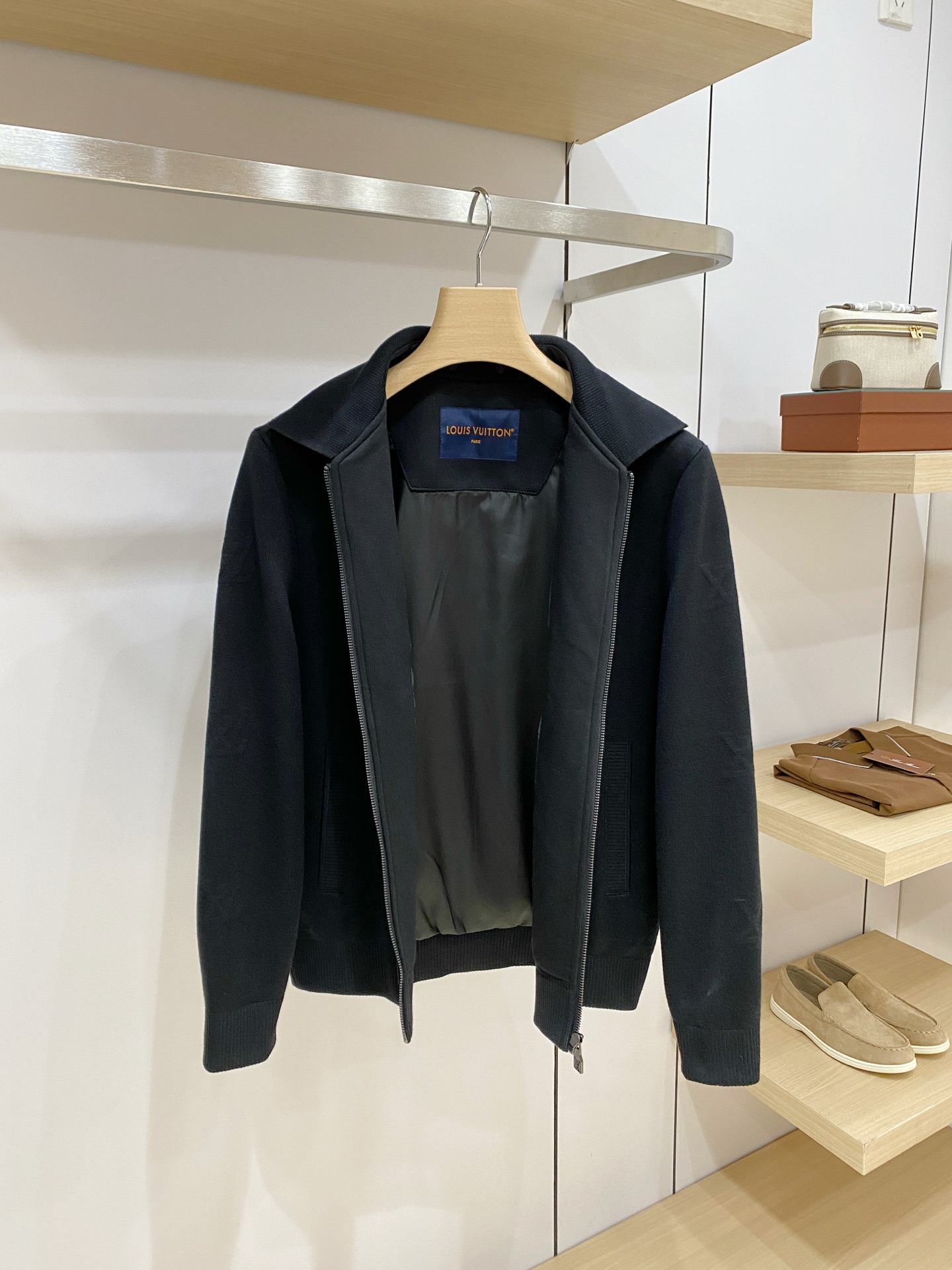 Cheap Louis Vuitton Thick Jackets For Men in 232080, $110 USD- [IB232080] - Replica Louis Vuitton Thick Jackets For Men