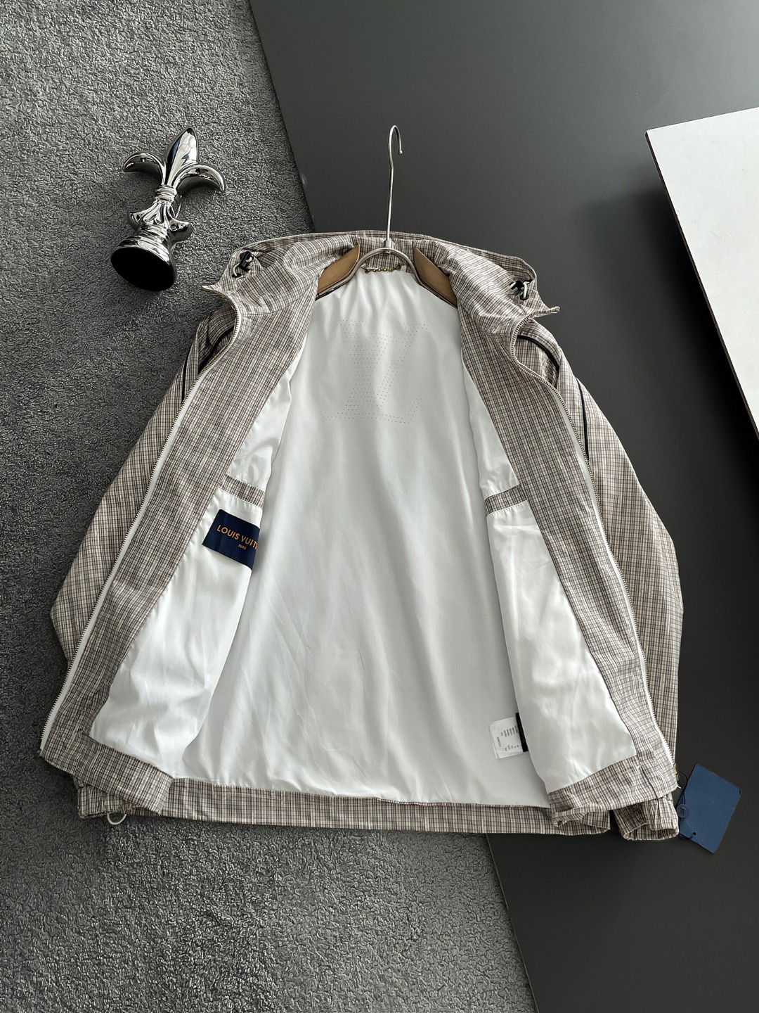 Cheap Louis Vuitton Thin Jackets For Men in 232111, $85 USD- [IB232111] - Replica Louis Vuitton Thin Jackets For Men
