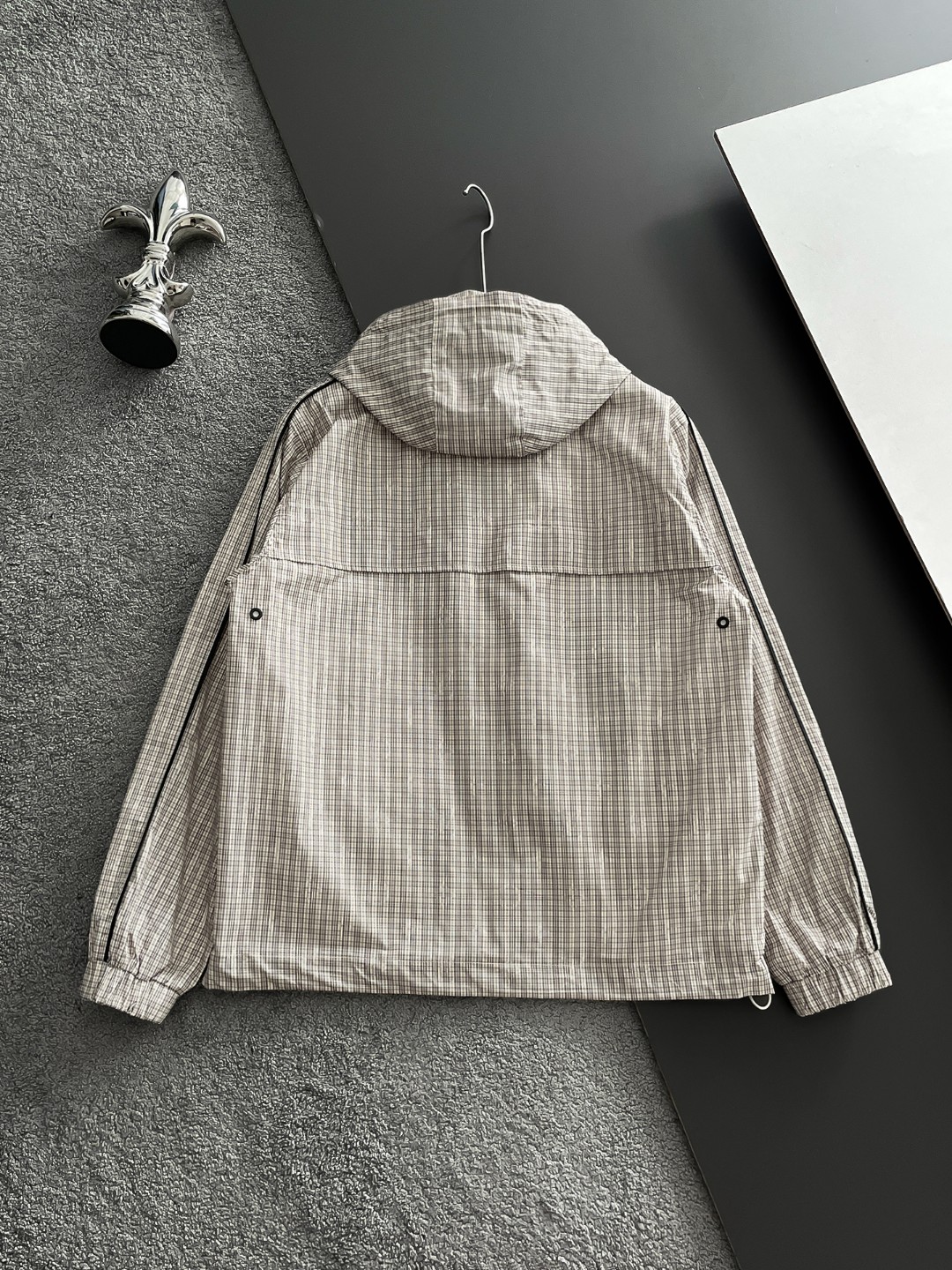 Cheap Louis Vuitton Thin Jackets For Men in 232111, $85 USD- [IB232111] - Replica Louis Vuitton Thin Jackets For Men