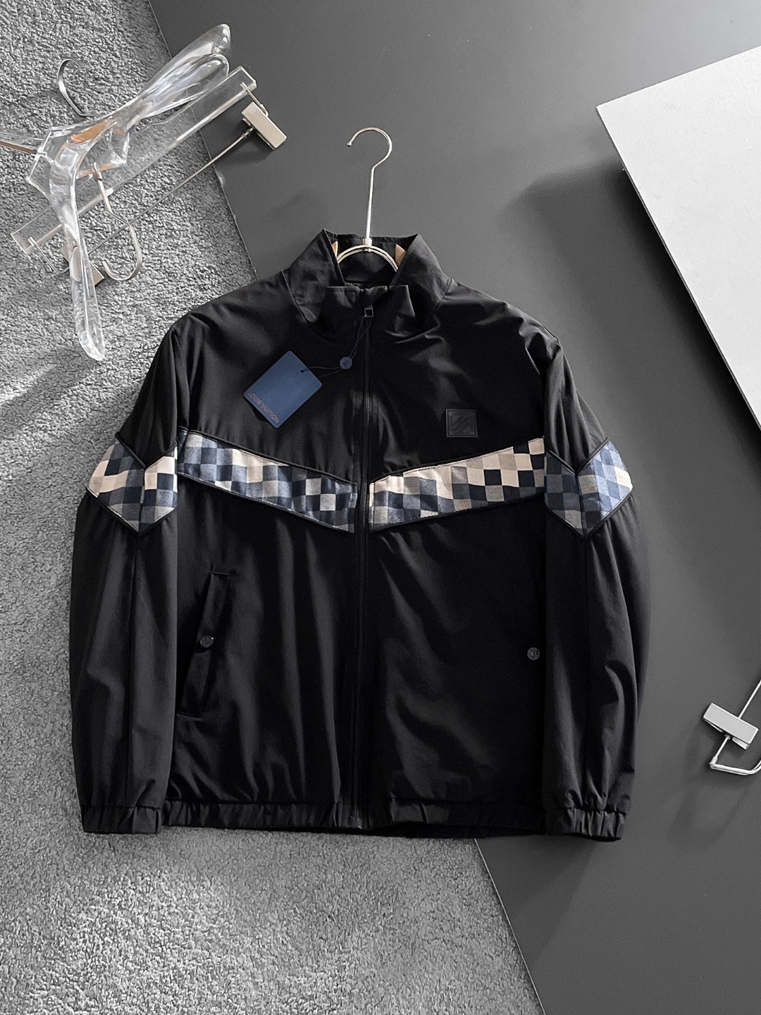 Cheap Louis Vuitton Thin Jackets For Men in 232121, $100 USD- [IB232121] - Replica Louis Vuitton Thin Jackets For Men