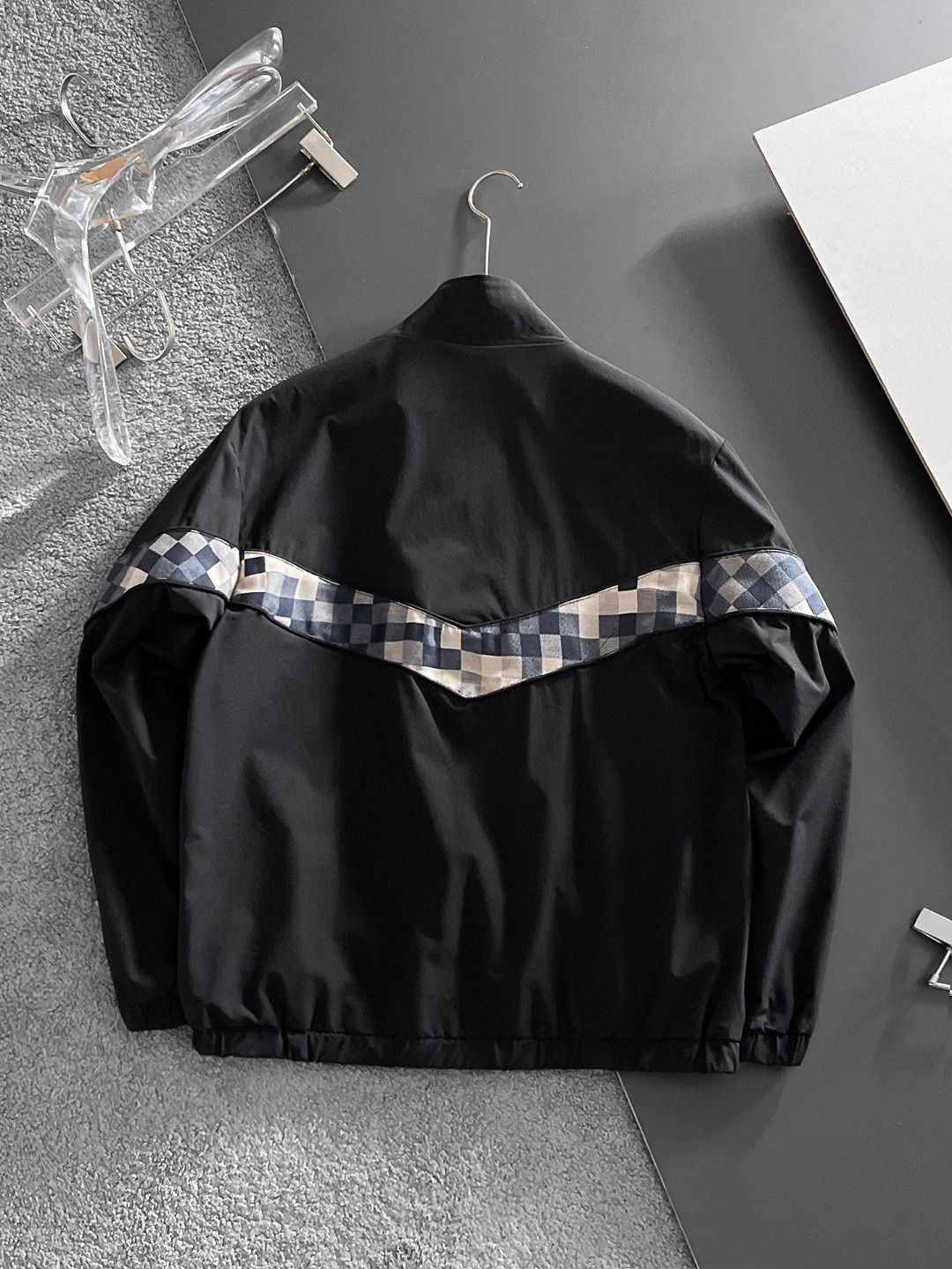Cheap Louis Vuitton Thin Jackets For Men in 232121, $100 USD- [IB232121] - Replica Louis Vuitton Thin Jackets For Men