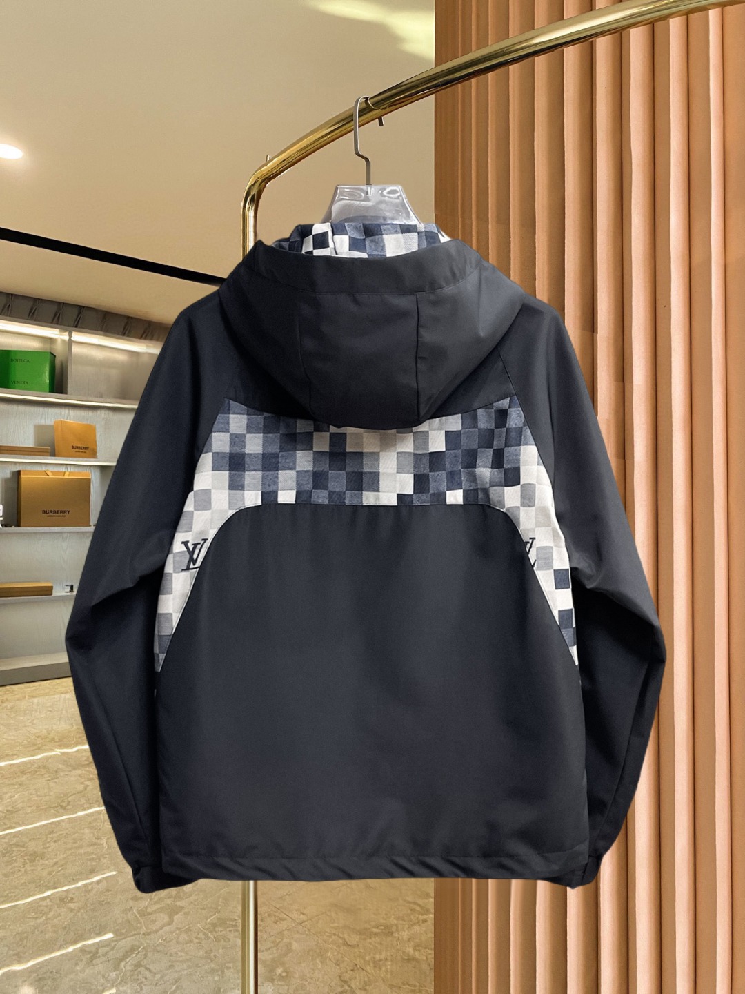 Cheap Louis Vuitton Thin Jackets For Men in 232137, $105 USD- [IB232137] - Replica Louis Vuitton Thin Jackets For Men