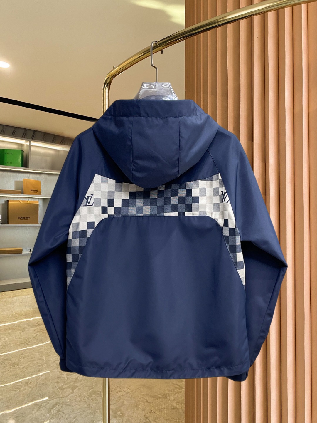 Cheap Louis Vuitton Thin Jackets For Men in 232138, $105 USD- [IB232138] - Replica Louis Vuitton Thin Jackets For Men