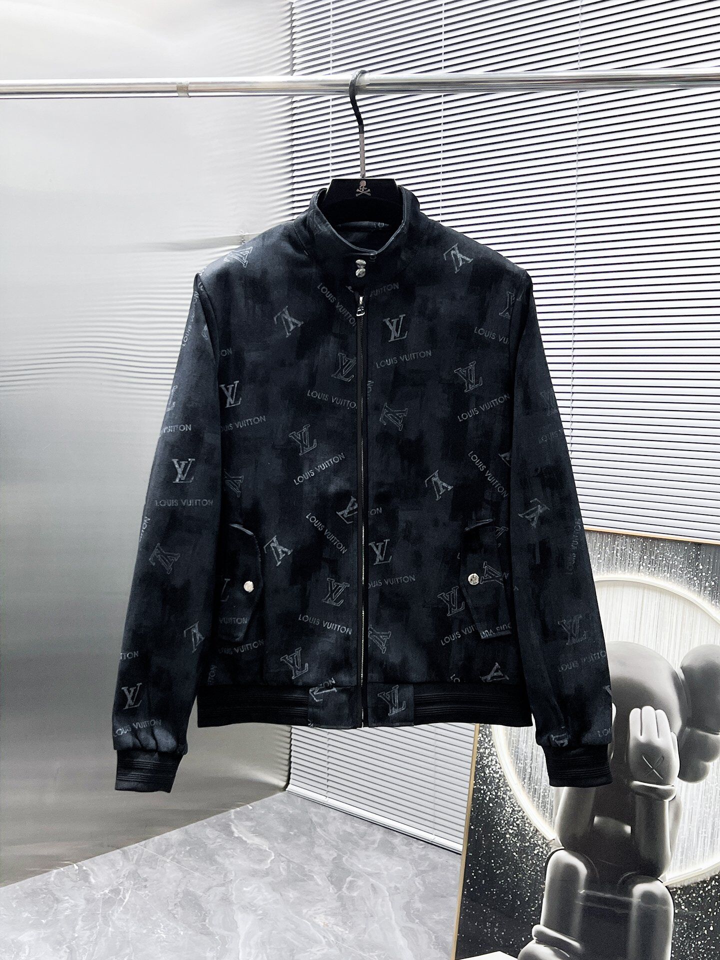 Cheap Louis Vuitton Thin Jackets For Men in 232148, $70 USD- [IB232148] - Replica Louis Vuitton Thin Jackets For Men