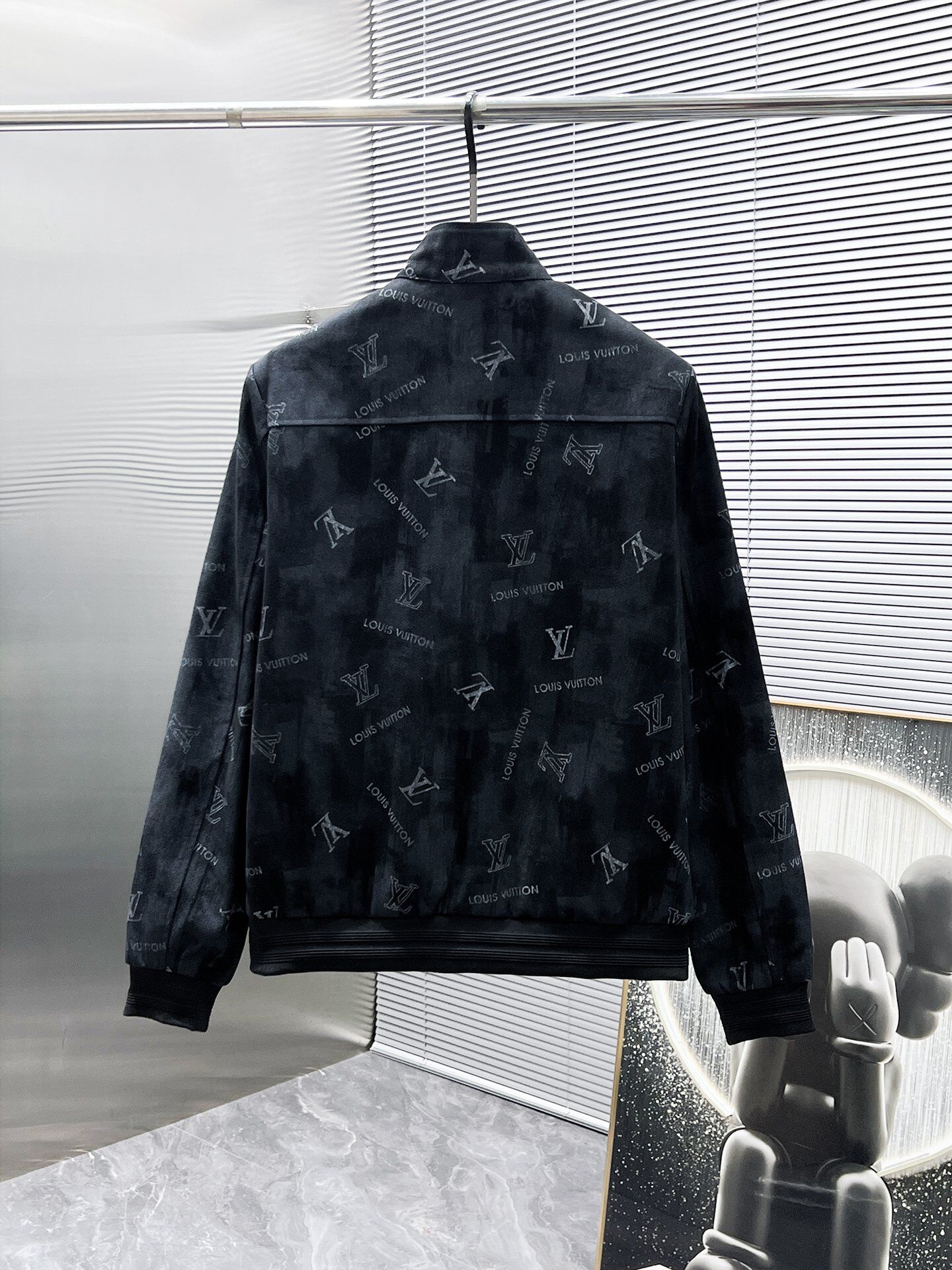 Cheap Louis Vuitton Thin Jackets For Men in 232148, $70 USD- [IB232148] - Replica Louis Vuitton Thin Jackets For Men