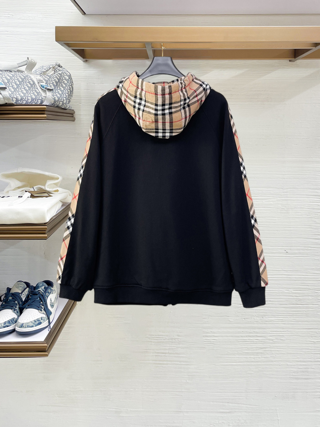 Cheap Burberry Hoodies for Men in 232323, $75 USD- [IB232323] - Replica Burberry Hoodies for Men