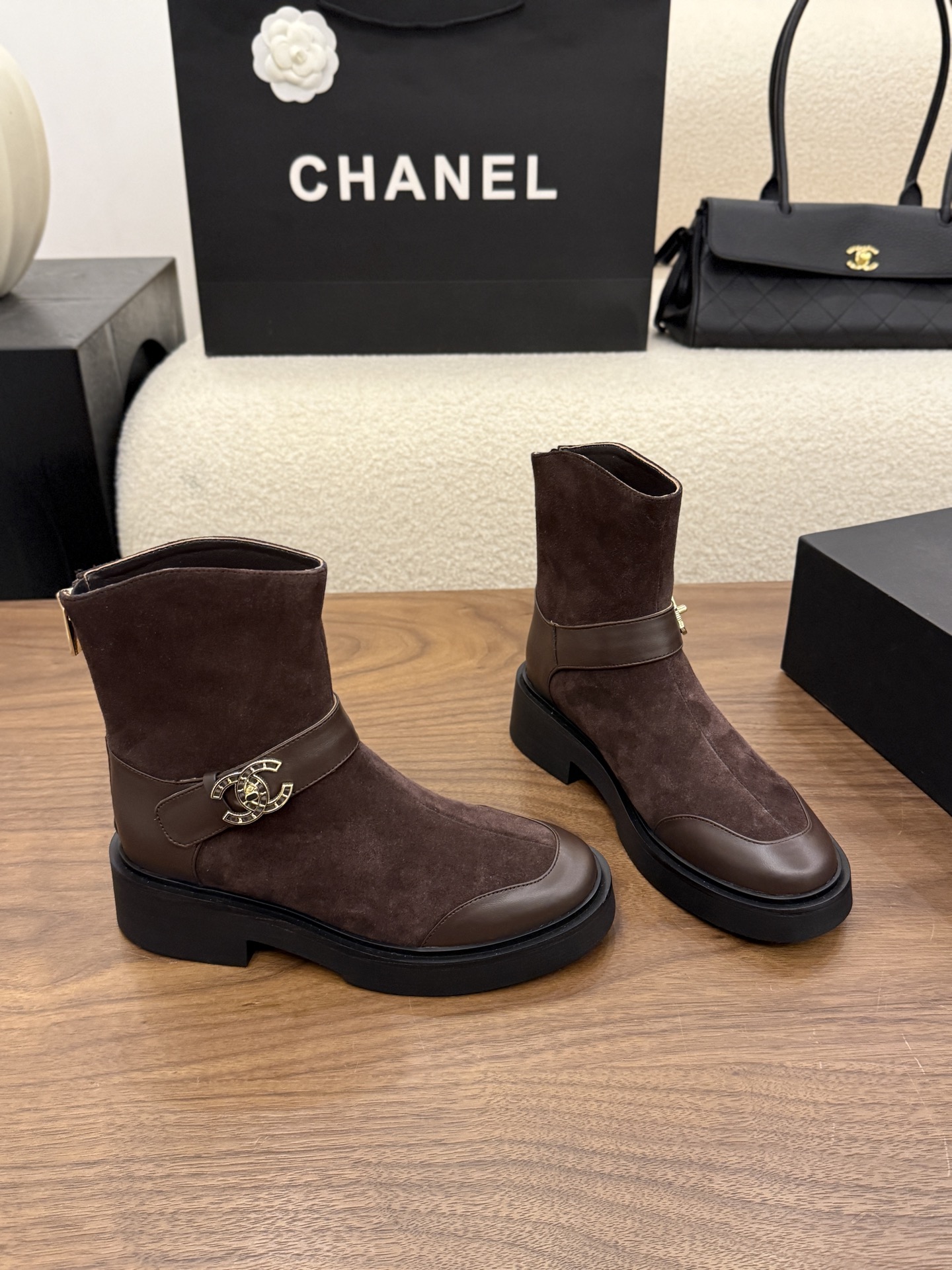 Cheap Chanel Boots For Women in 233111, $115 USD- [IB233111] - Replica Chanel Boots For Women