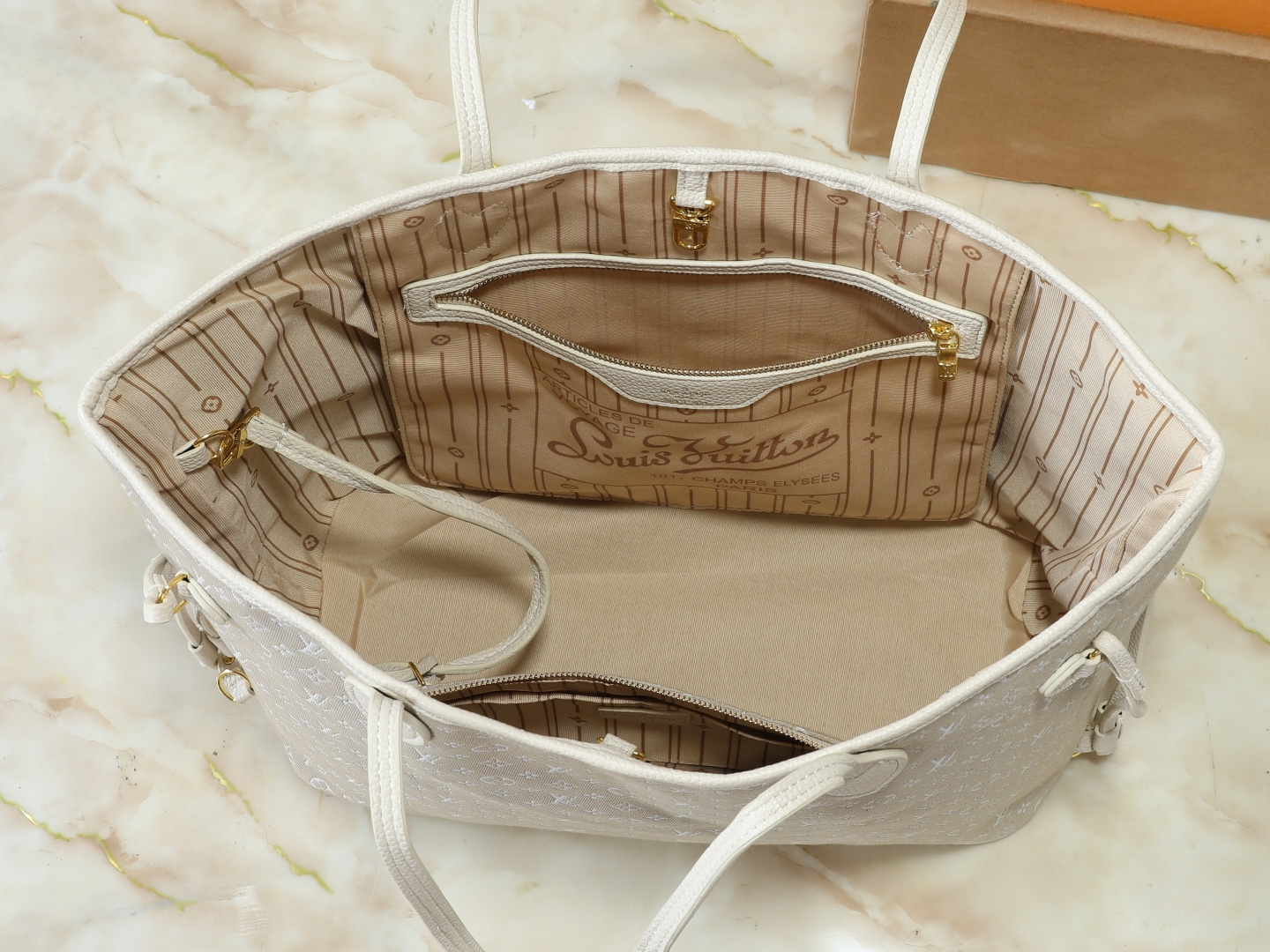 Cheap Louis Vuitton AAA Quality Handbags in 233138, $85 USD- [IB233138] - Replica Louis Vuitton AAA Quality Handbags