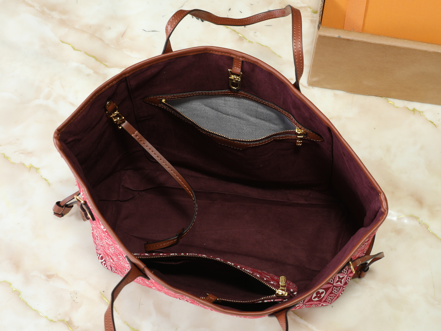 Cheap Louis Vuitton AAA Quality Handbags in 233139, $85 USD- [IB233139] - Replica Louis Vuitton AAA Quality Handbags