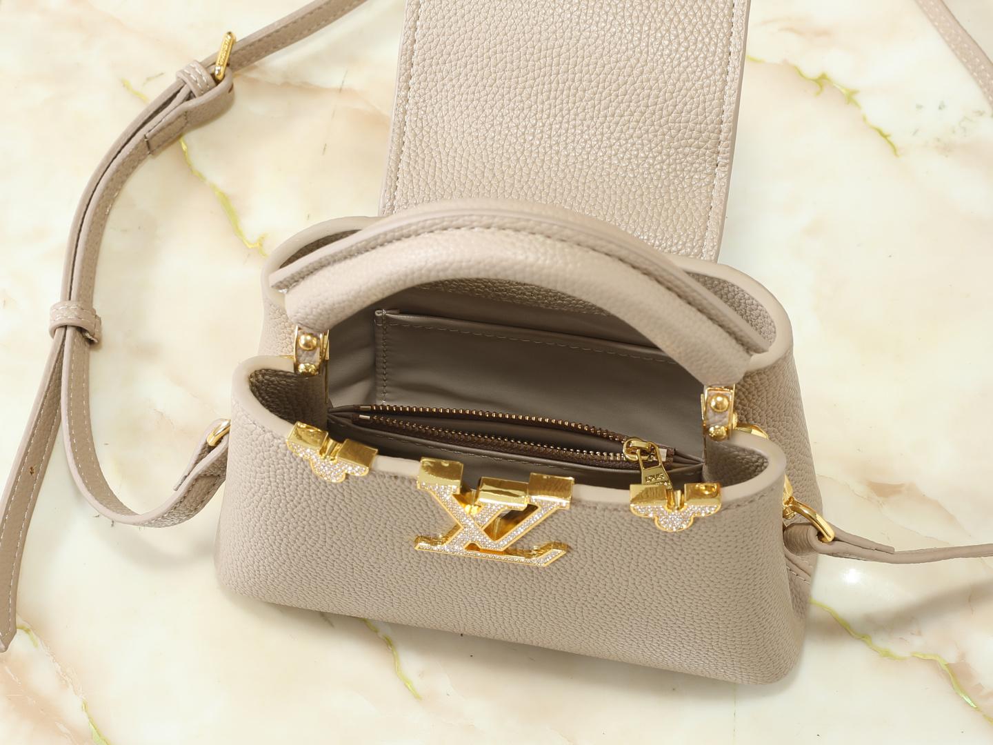 Cheap Louis Vuitton AAA Mini Shoulder Bags in 233140, $100 USD- [IB233140] - Replica Louis Vuitton AAA Mini Shoulder Bags