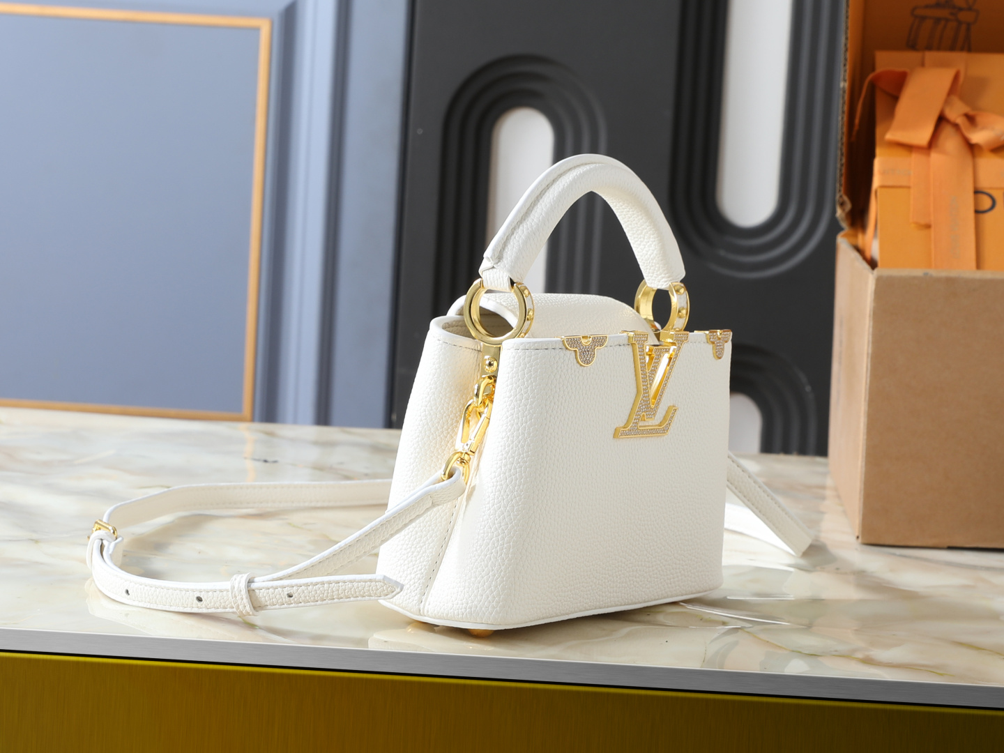 Cheap Louis Vuitton AAA Mini Shoulder Bags in 233142, $100 USD- [IB233142] - Replica Louis Vuitton AAA Mini Shoulder Bags