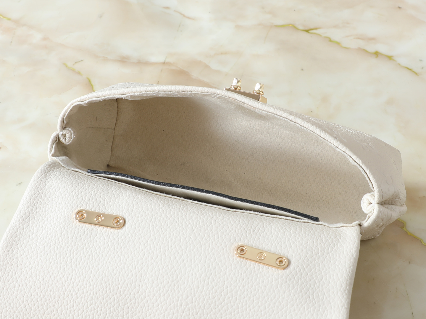 Cheap Louis Vuitton AAA Mini Shoulder Bags in 233147, $75 USD- [IB233147] - Replica Louis Vuitton AAA Mini Shoulder Bags