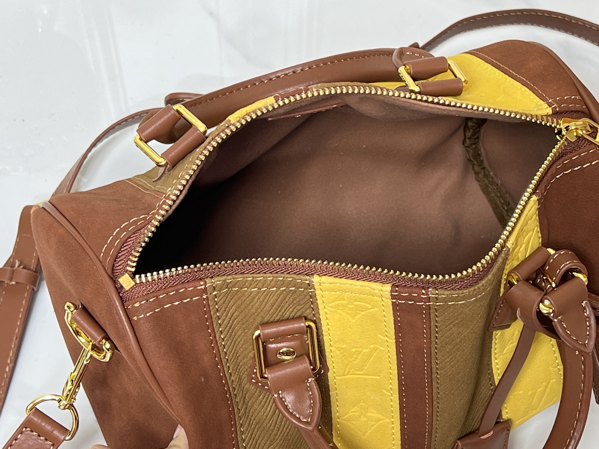 Cheap Louis Vuitton AAA Quality Handbags in 233167, $90 USD- [IB233167] - Replica Louis Vuitton AAA Quality Handbags