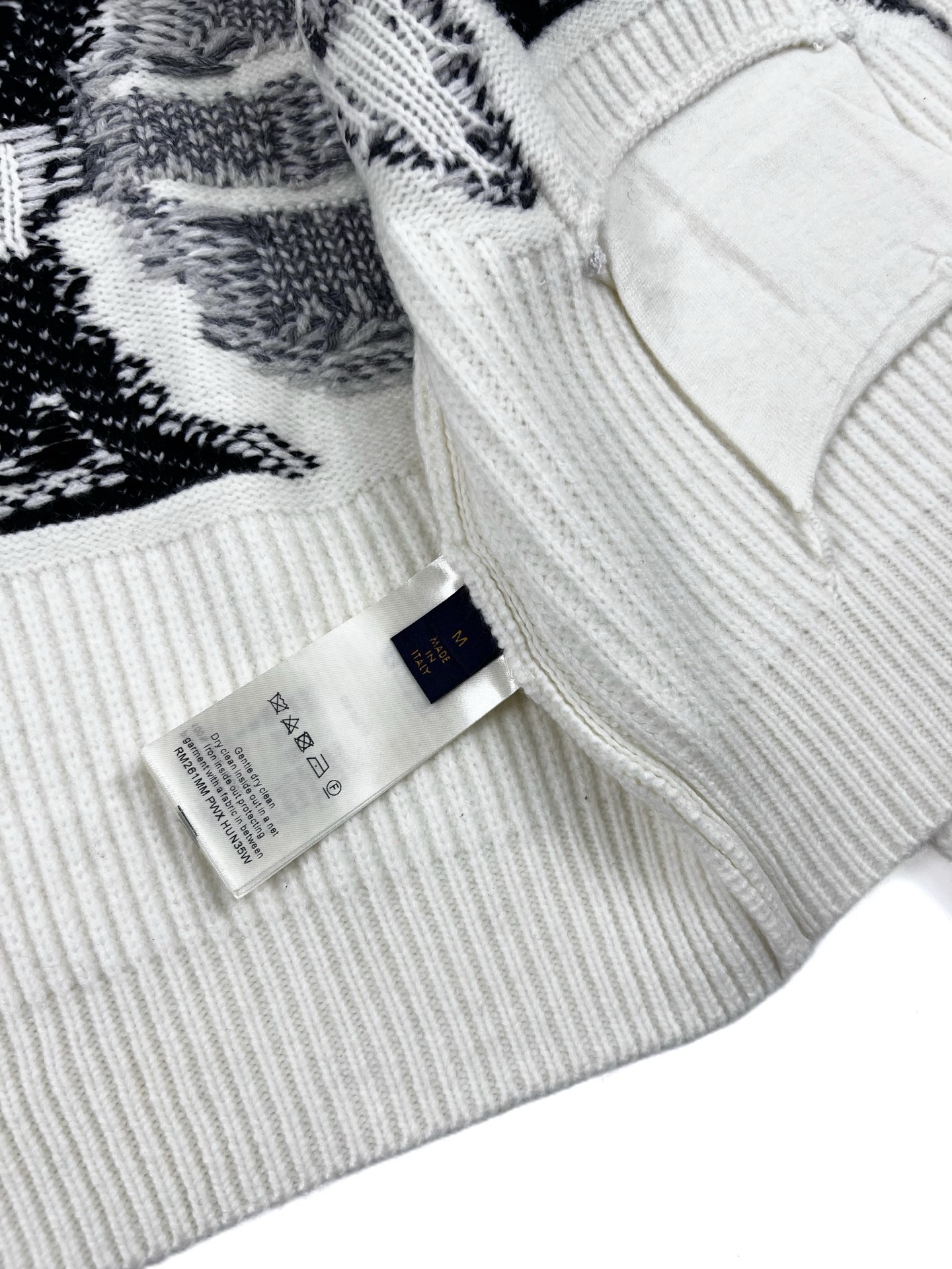 Cheap Louis Vuitton  Sweaters for Men in 233174, $90 USD- [IB233174] - Replica Louis Vuitton  Sweaters for Men