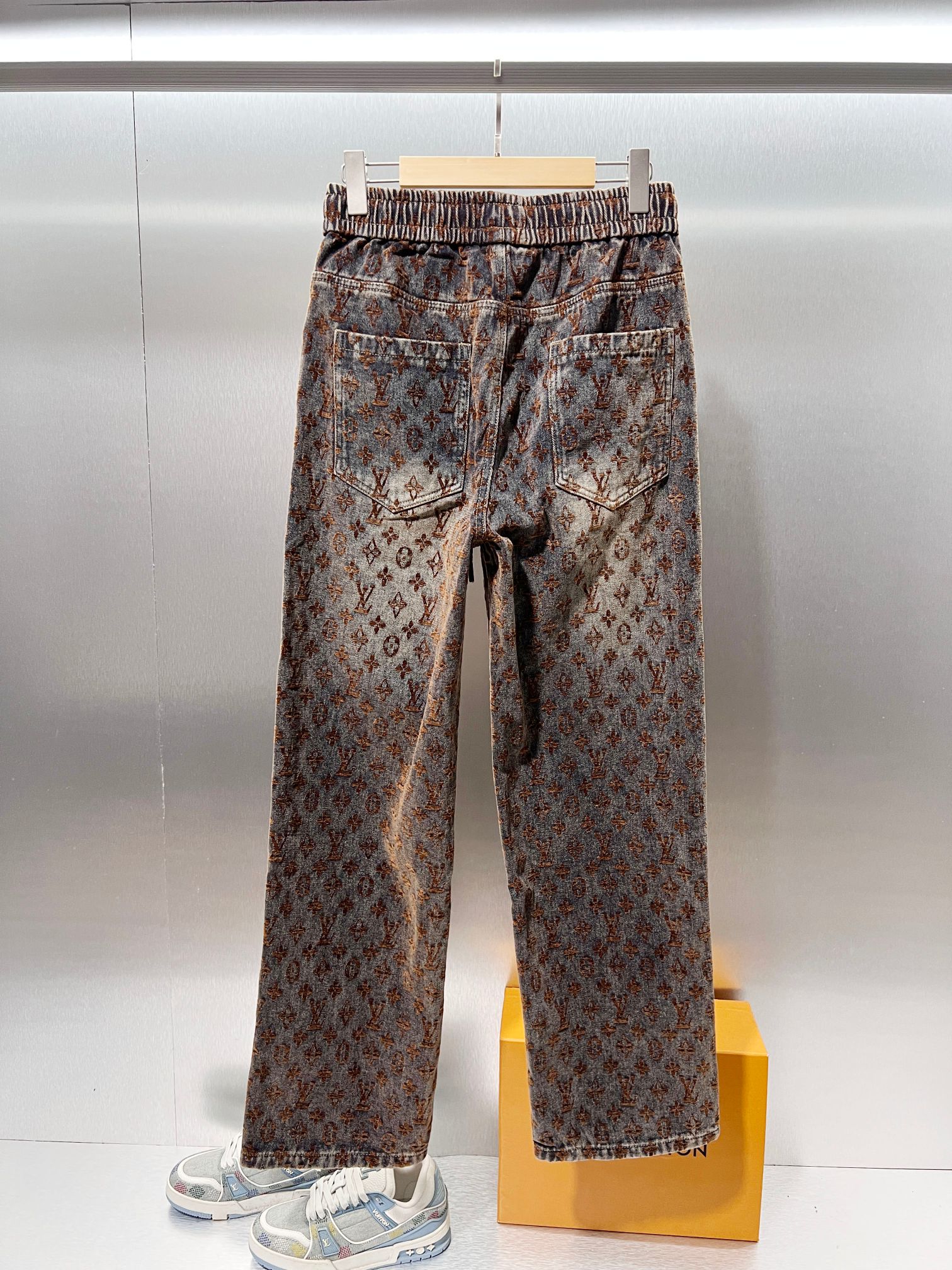 Cheap Louis Vuitton Pants for Men in 233300, $50 USD- [IB233300] - Replica Louis Vuitton Pants for Men