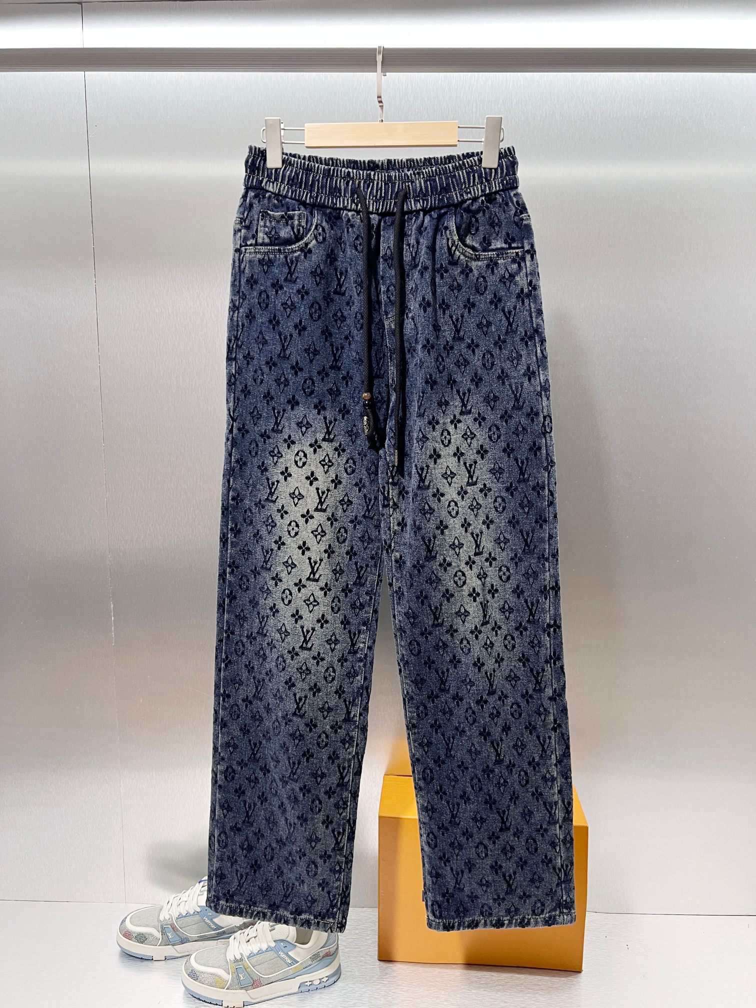 Cheap Louis Vuitton Pants for Men in 233301, $50 USD- [IB233301] - Replica Louis Vuitton Pants for Men