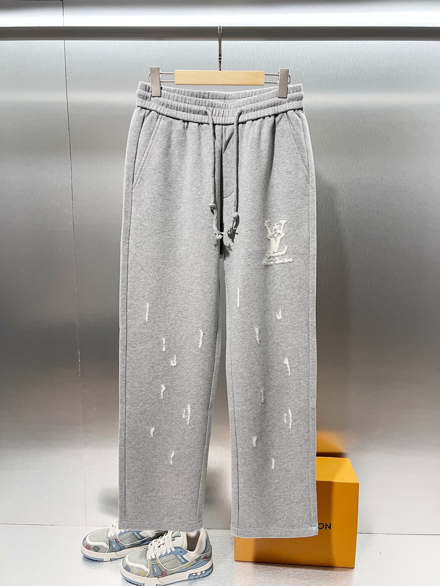 Cheap Louis Vuitton Pants for Men in 233311, $50 USD- [IB233311] - Replica Louis Vuitton Pants for Men