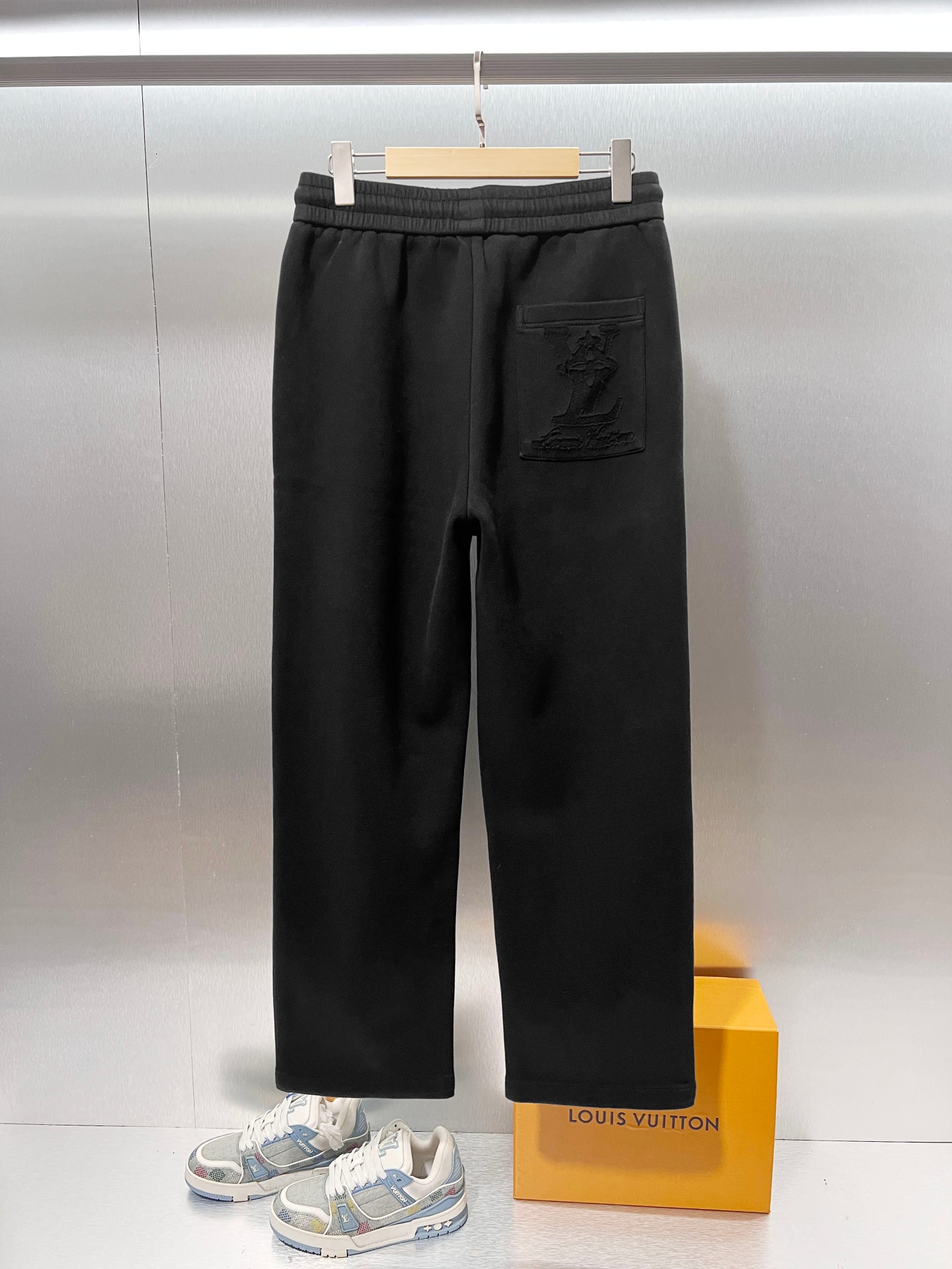 Cheap Louis Vuitton Pants for Men in 233312, $50 USD- [IB233312] - Replica Louis Vuitton Pants for Men