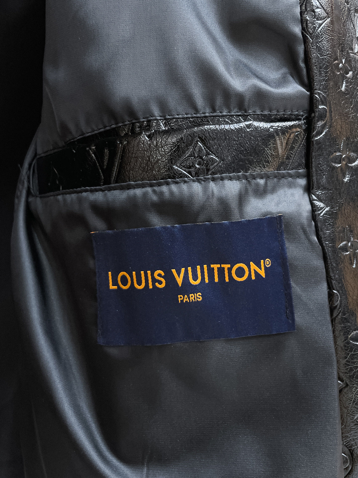 Cheap Louis Vuitton Thin Jackets For Men in 233346, $120 USD- [IB233346] - Replica Louis Vuitton Thin Jackets For Men