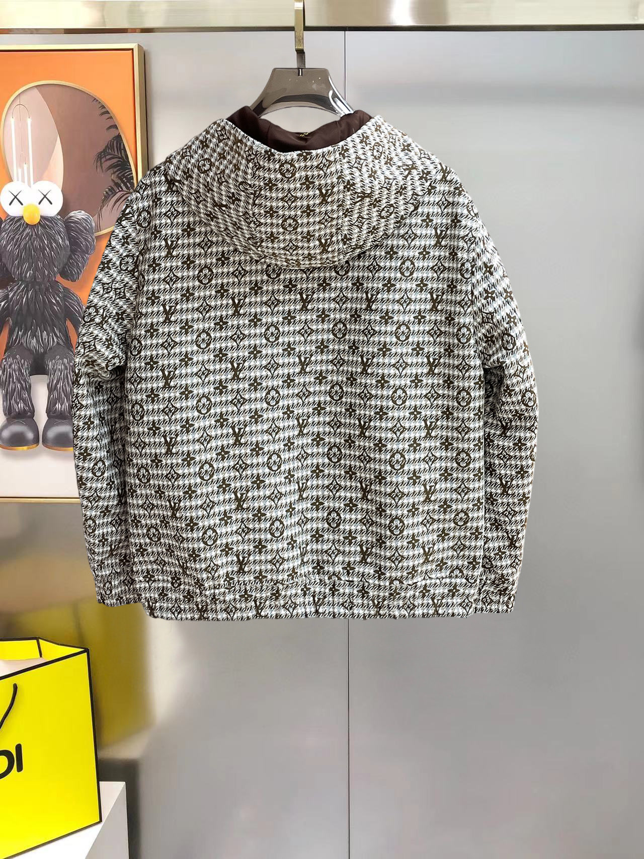 Cheap Louis Vuitton Thin Jackets For Men in 233349, $105 USD- [IB233349] - Replica Louis Vuitton Thin Jackets For Men