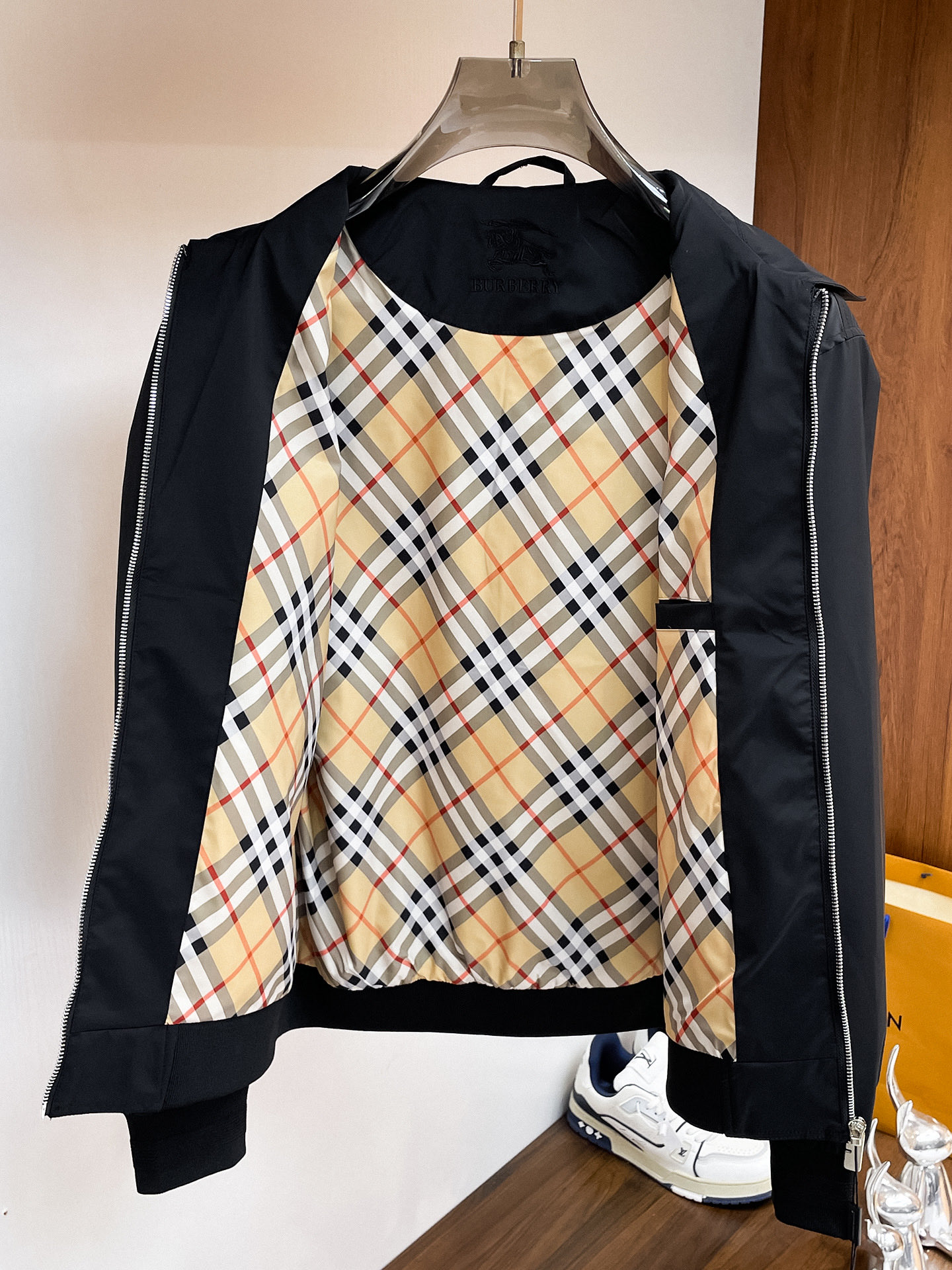Cheap Buberry Jackets For Men in 233374, $100 USD- [IB233374] - Replica Buberry Jackets For Men