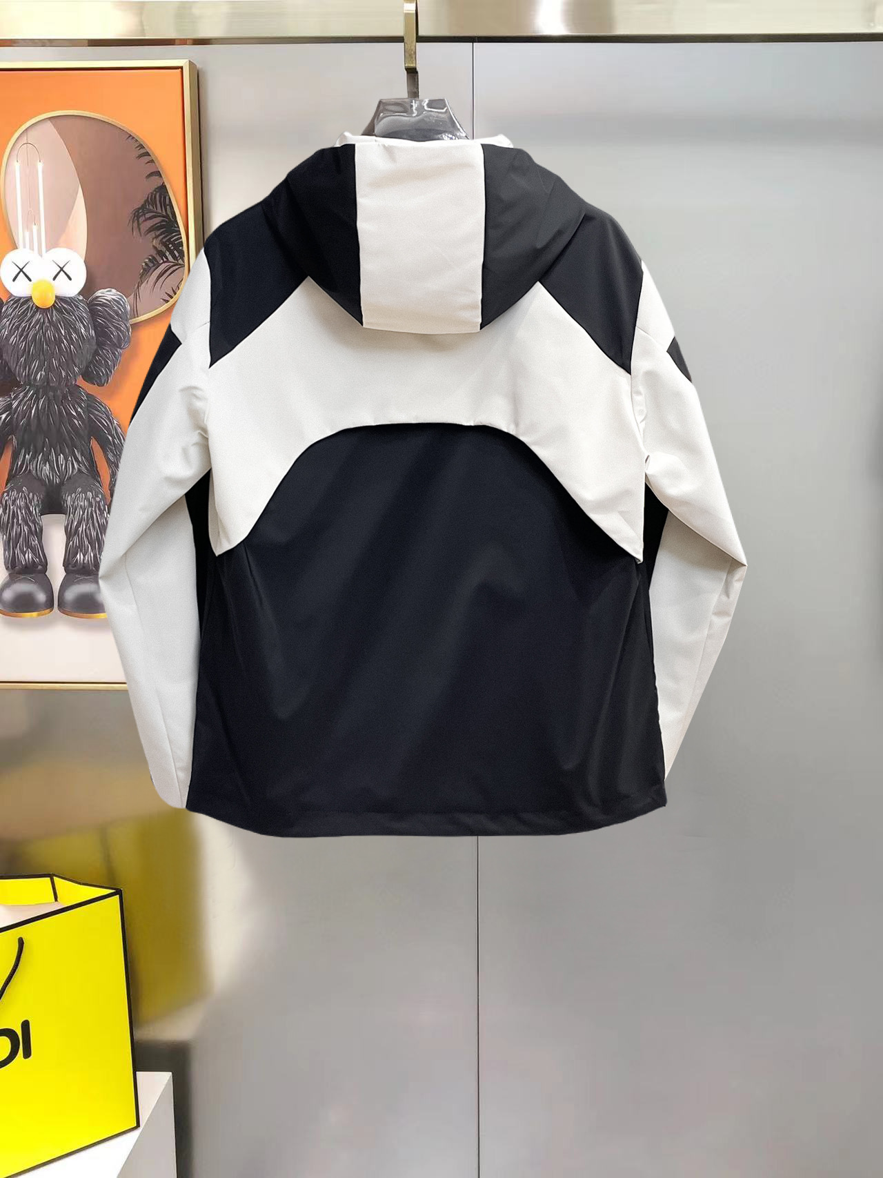 Cheap Louis Vuitton Thin Jackets For Men in 233377, $105 USD- [IB233377] - Replica Louis Vuitton Thin Jackets For Men