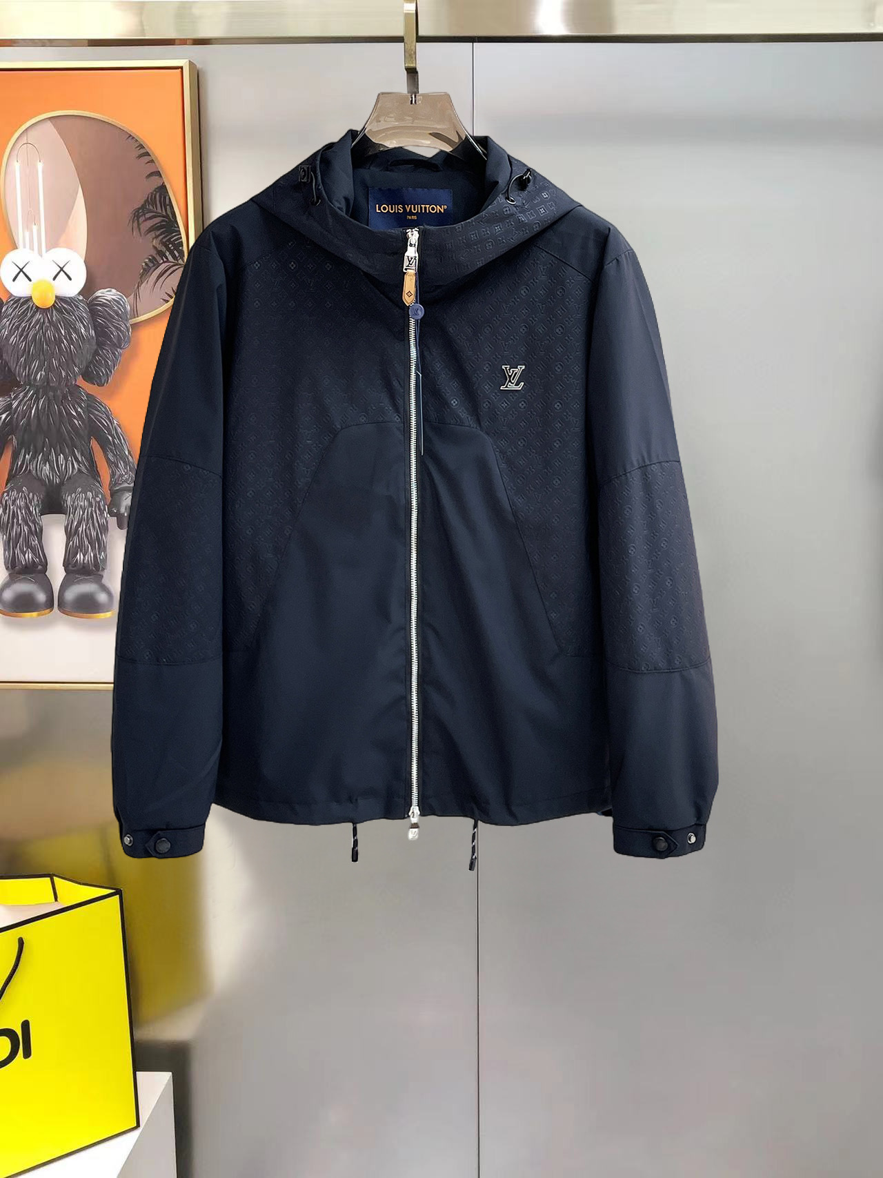 Cheap Louis Vuitton Thin Jackets For Men in 233387, $105 USD- [IB233387] - Replica Louis Vuitton Thin Jackets For Men