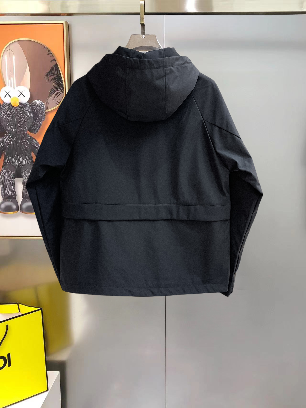 Cheap Louis Vuitton Thin Jackets For Men in 233389, $105 USD- [IB233389] - Replica Louis Vuitton Thin Jackets For Men