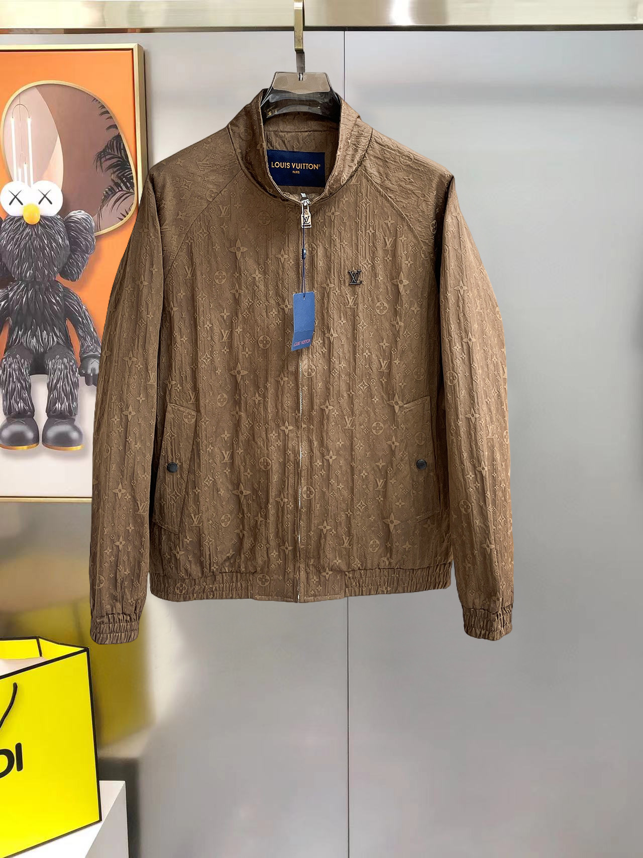 Cheap Louis Vuitton Thin Jackets For Men in 233400, $95 USD- [IB233400] - Replica Louis Vuitton Thin Jackets For Men