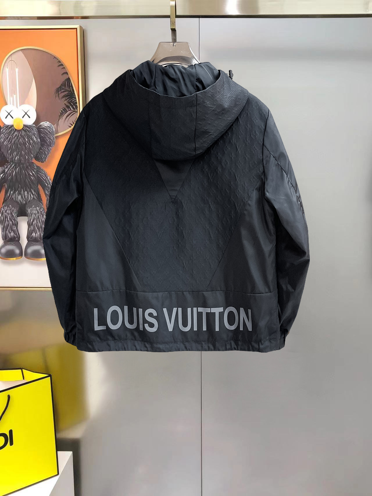 Cheap Louis Vuitton Thin Jackets For Men in 233404, $100 USD- [IB233404] - Replica Louis Vuitton Thin Jackets For Men