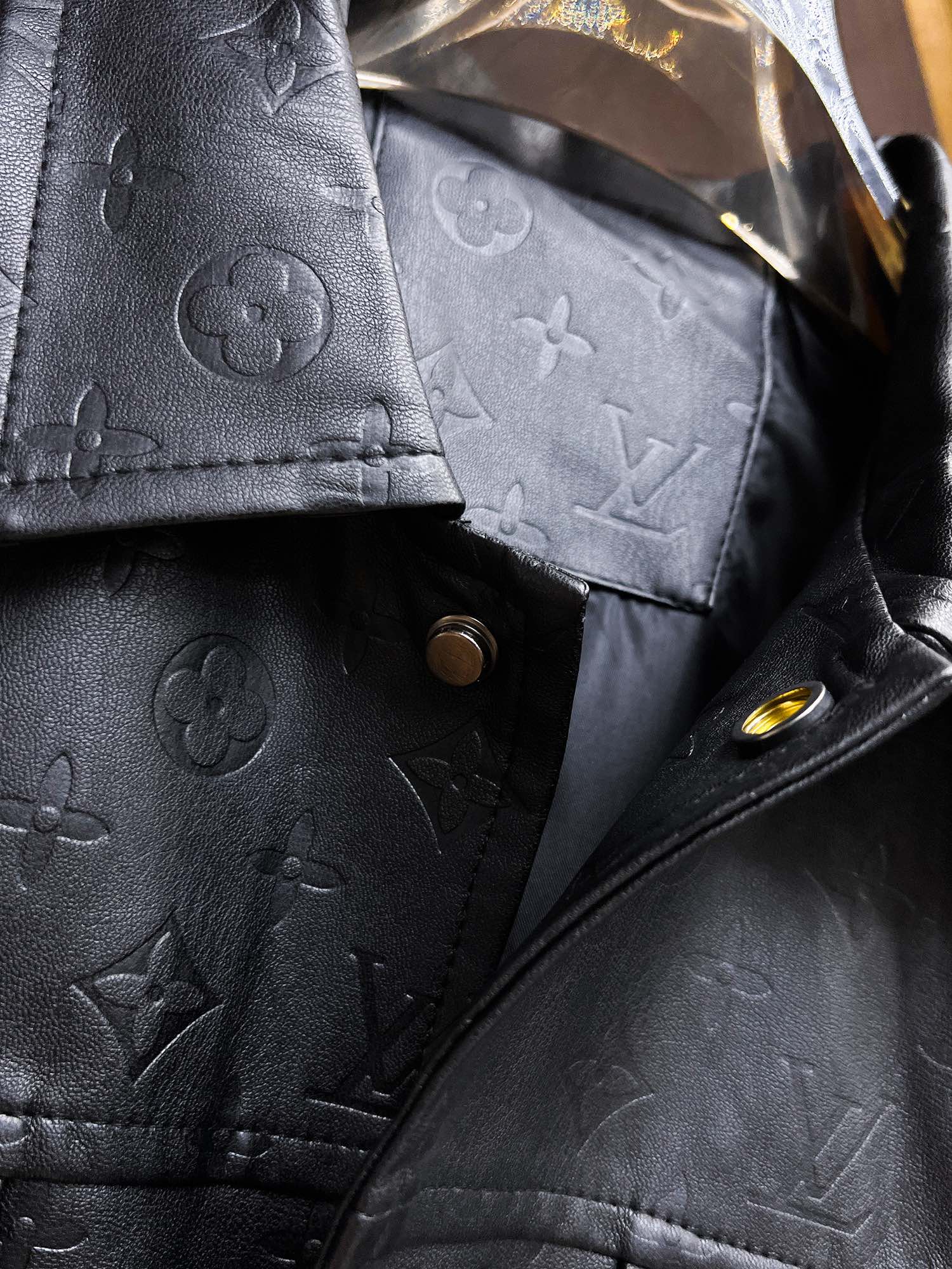 Cheap Louis Vuitton Thin Jackets For Men in 233418, $100 USD- [IB233418] - Replica Louis Vuitton Thin Jackets For Men