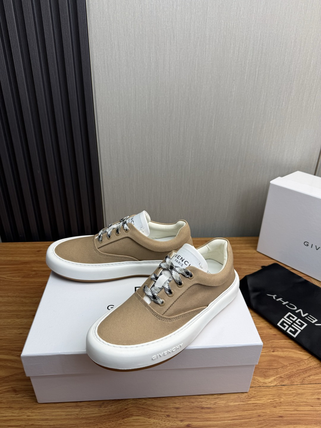 Cheap Givenchy Sneakers For Men in 233503, $90 USD- [IB233503] - Replica Givenchy Sneakers For Men