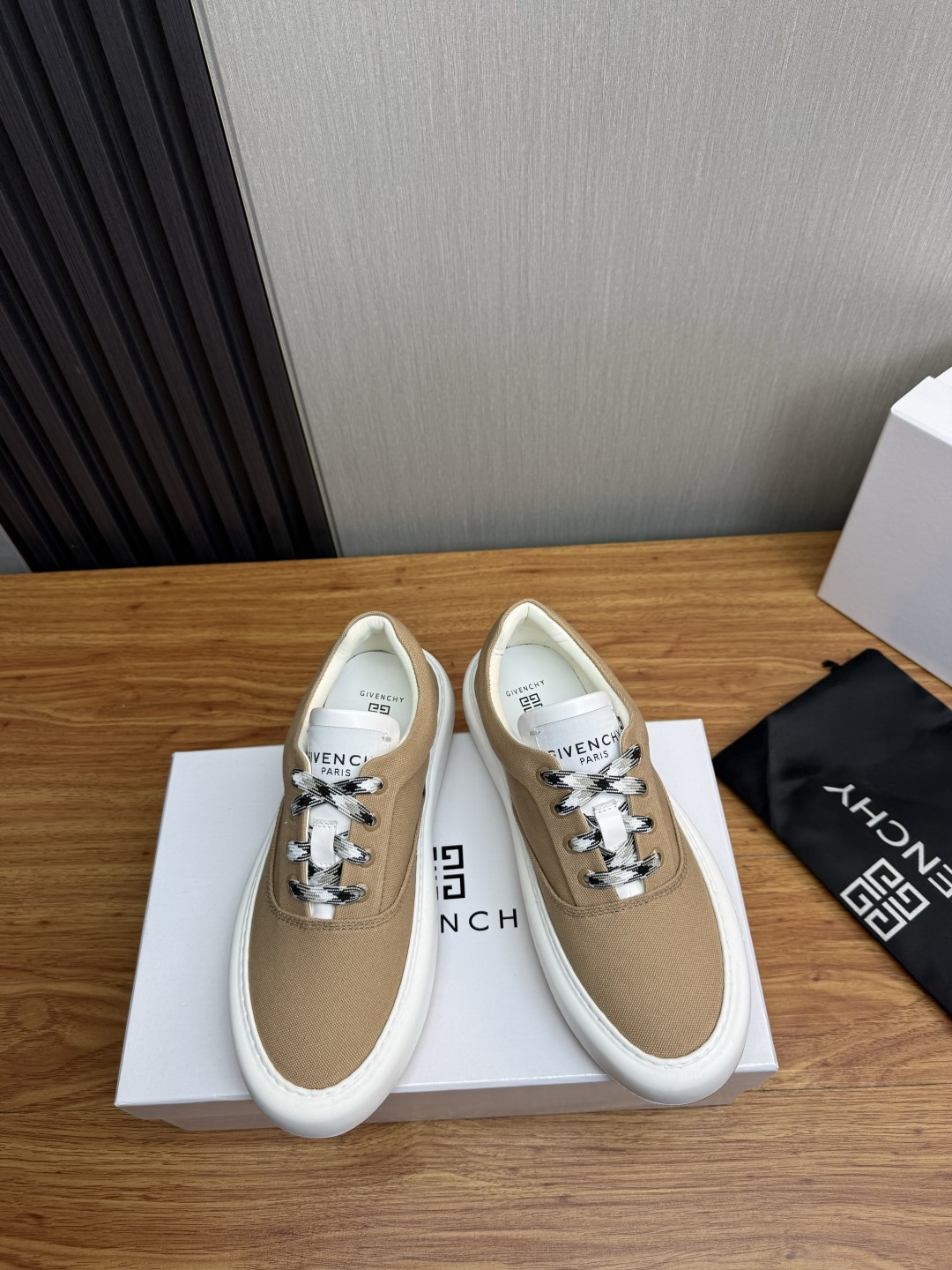 Cheap Givenchy Sneakers For Men in 233503, $90 USD- [IB233503] - Replica Givenchy Sneakers For Men