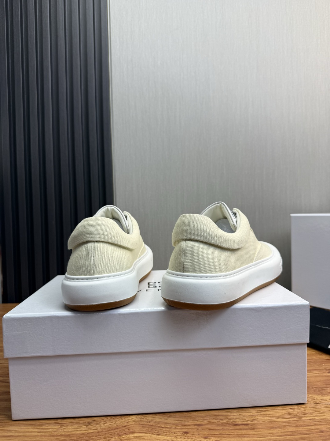 Cheap Givenchy Sneakers For Men in 233505, $90 USD- [IB233505] - Replica Givenchy Sneakers For Men