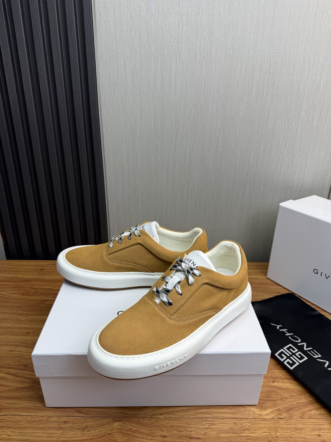 Cheap Givenchy Sneakers For Men in 233508, $90 USD- [IB233508] - Replica Givenchy Sneakers For Men