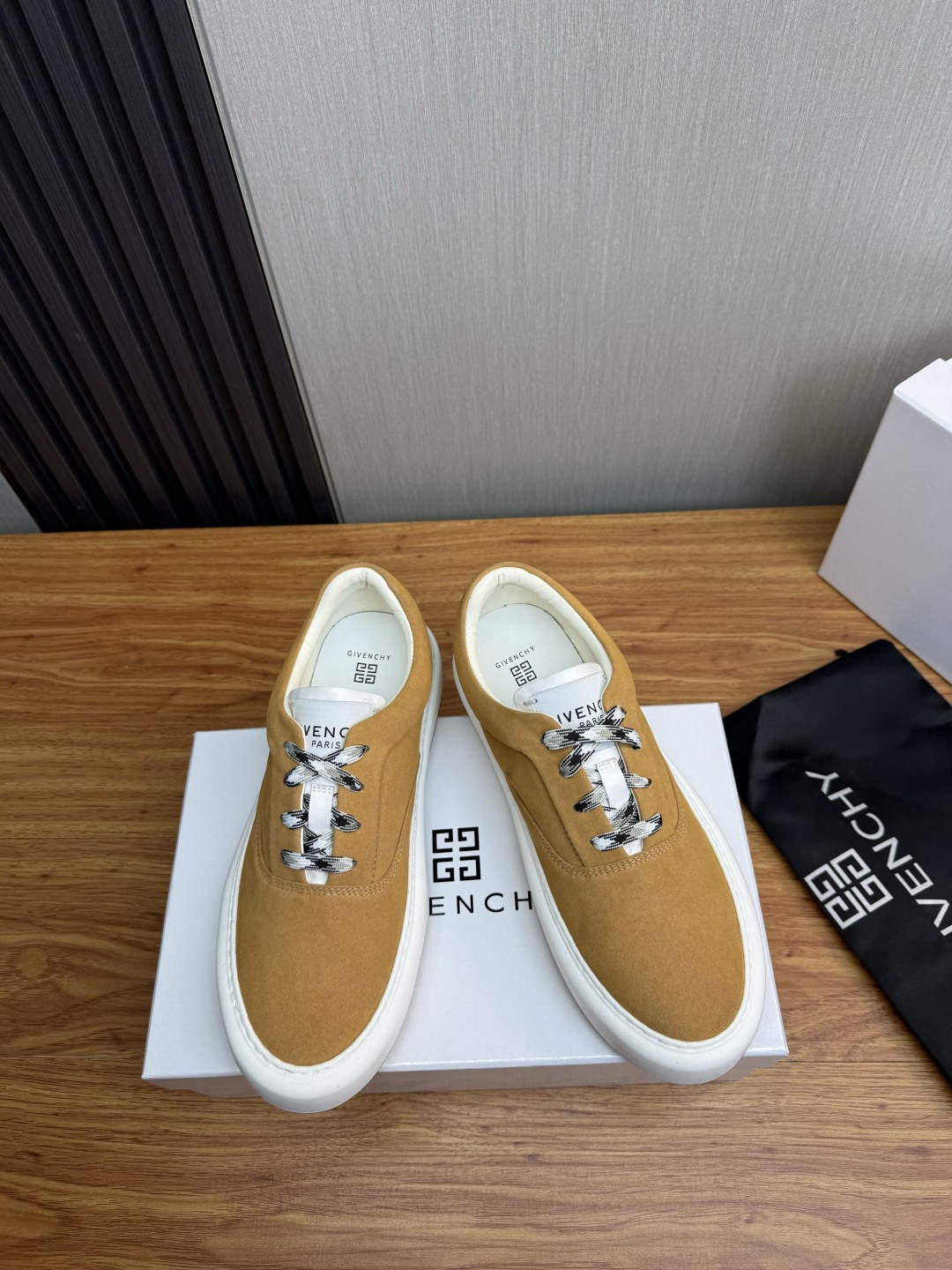 Cheap Givenchy Sneakers For Men in 233508, $90 USD- [IB233508] - Replica Givenchy Sneakers For Men