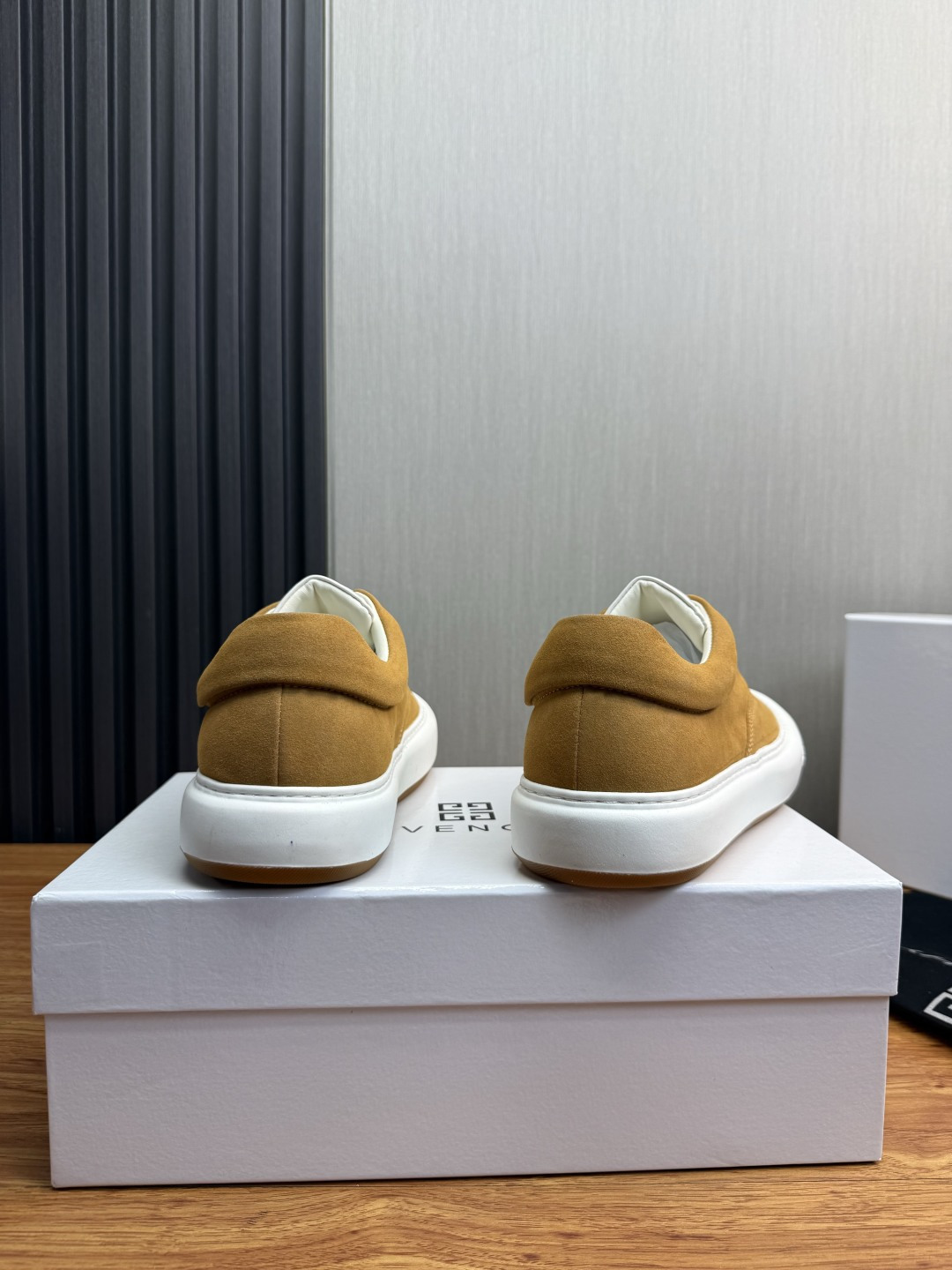 Cheap Givenchy Sneakers For Men in 233508, $90 USD- [IB233508] - Replica Givenchy Sneakers For Men
