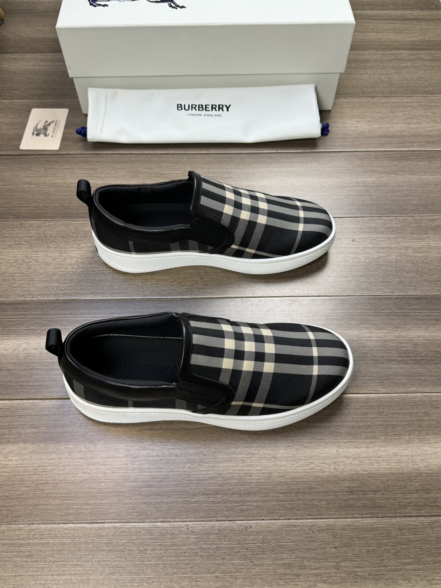 Cheap Burberry Loafers and Casual Shoes For Men in 233540, $90 USD- [IB233540] - Replica Burberry Loafers and Casual Shoes For Men
