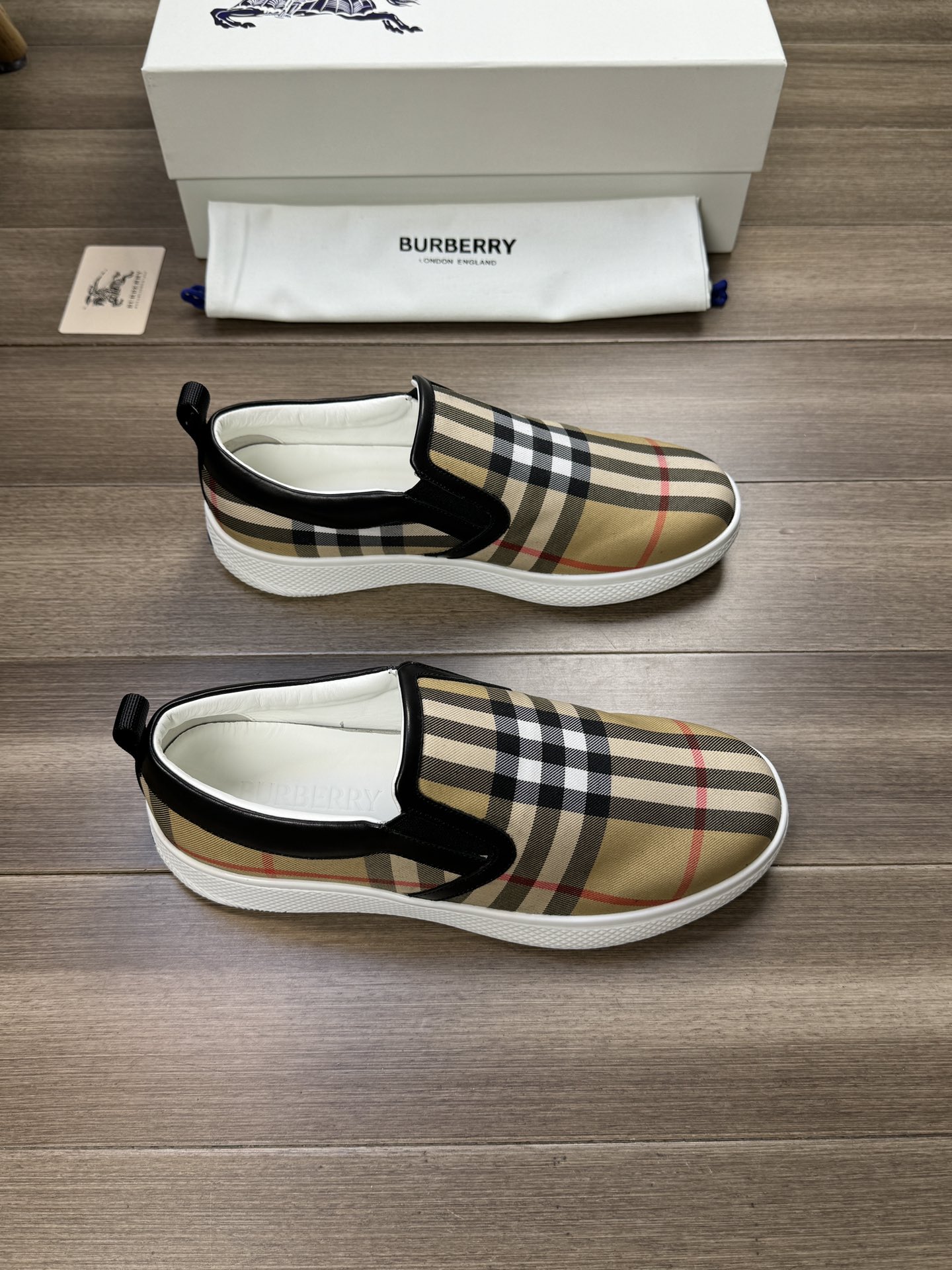 Cheap Burberry Loafers and Casual Shoes For Men in 233542, $90 USD- [IB233542] - Replica Burberry Loafers and Casual Shoes For Men