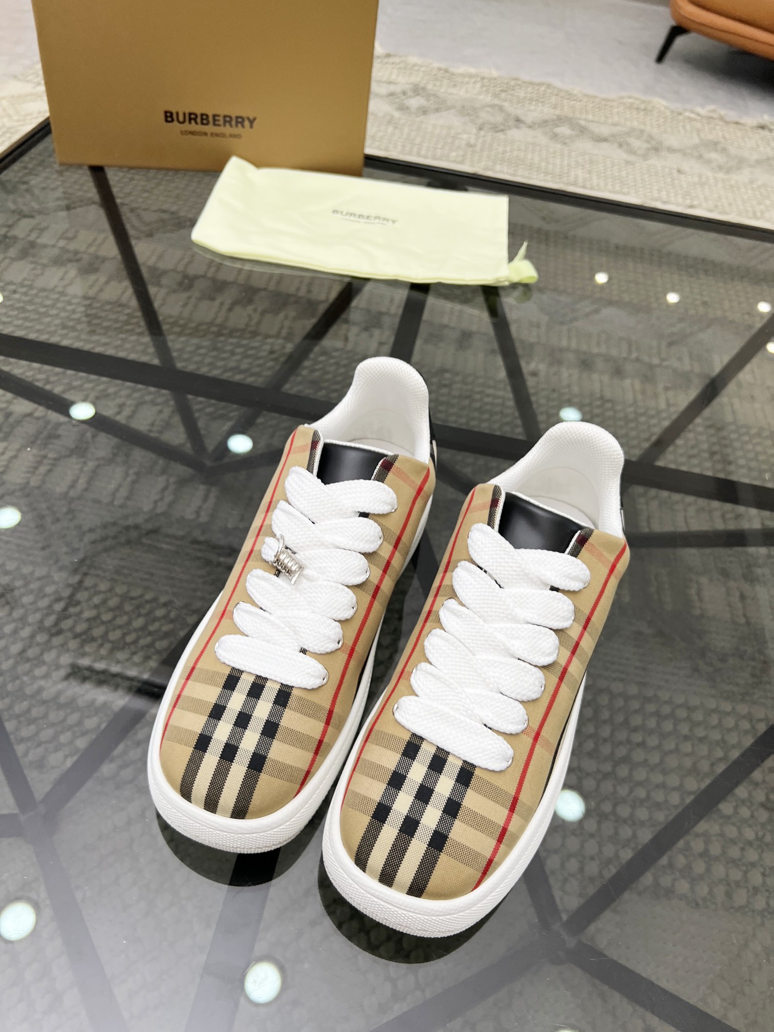 Cheap Burberry Sneakers For Men in 233544, $95 USD- [IB233544] - Replica Burberry Sneakers For Men