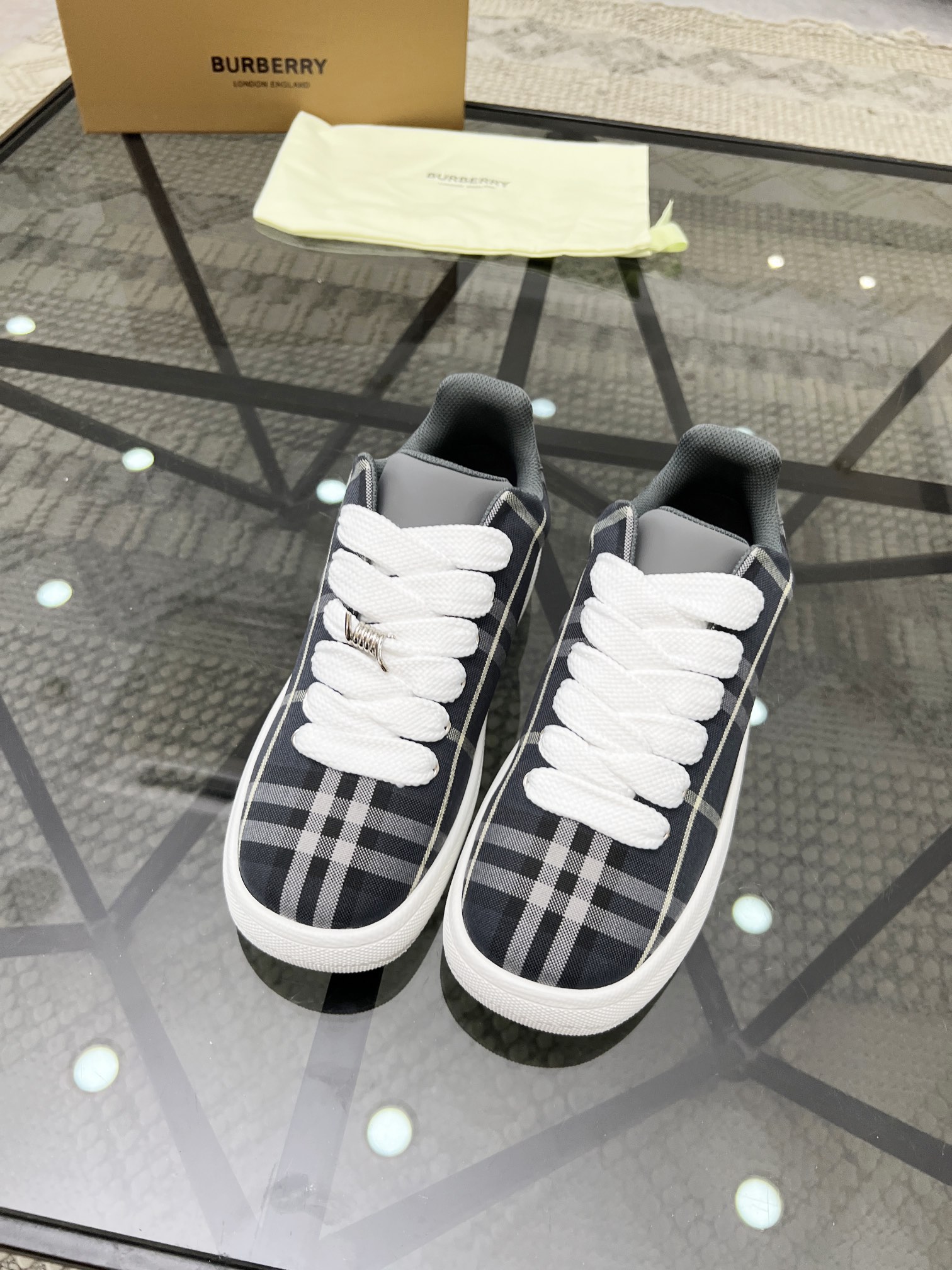 Cheap Burberry Sneakers For Men in 233545, $95 USD- [IB233545] - Replica Burberry Sneakers For Men