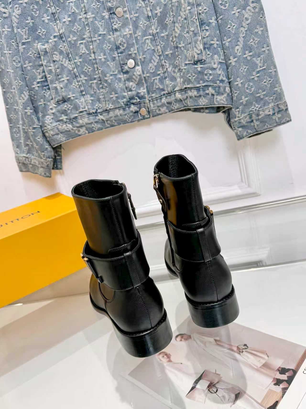 Cheap Louis Vuitton Boots For Women in 233565, $140 USD- [IB233565] - Replica Louis Vuitton Boots For Women