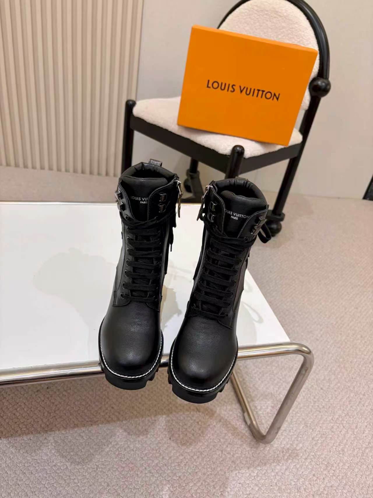 Cheap Louis Vuitton Boots For Women in 233568, $140 USD- [IB233568] - Replica Louis Vuitton Boots For Women